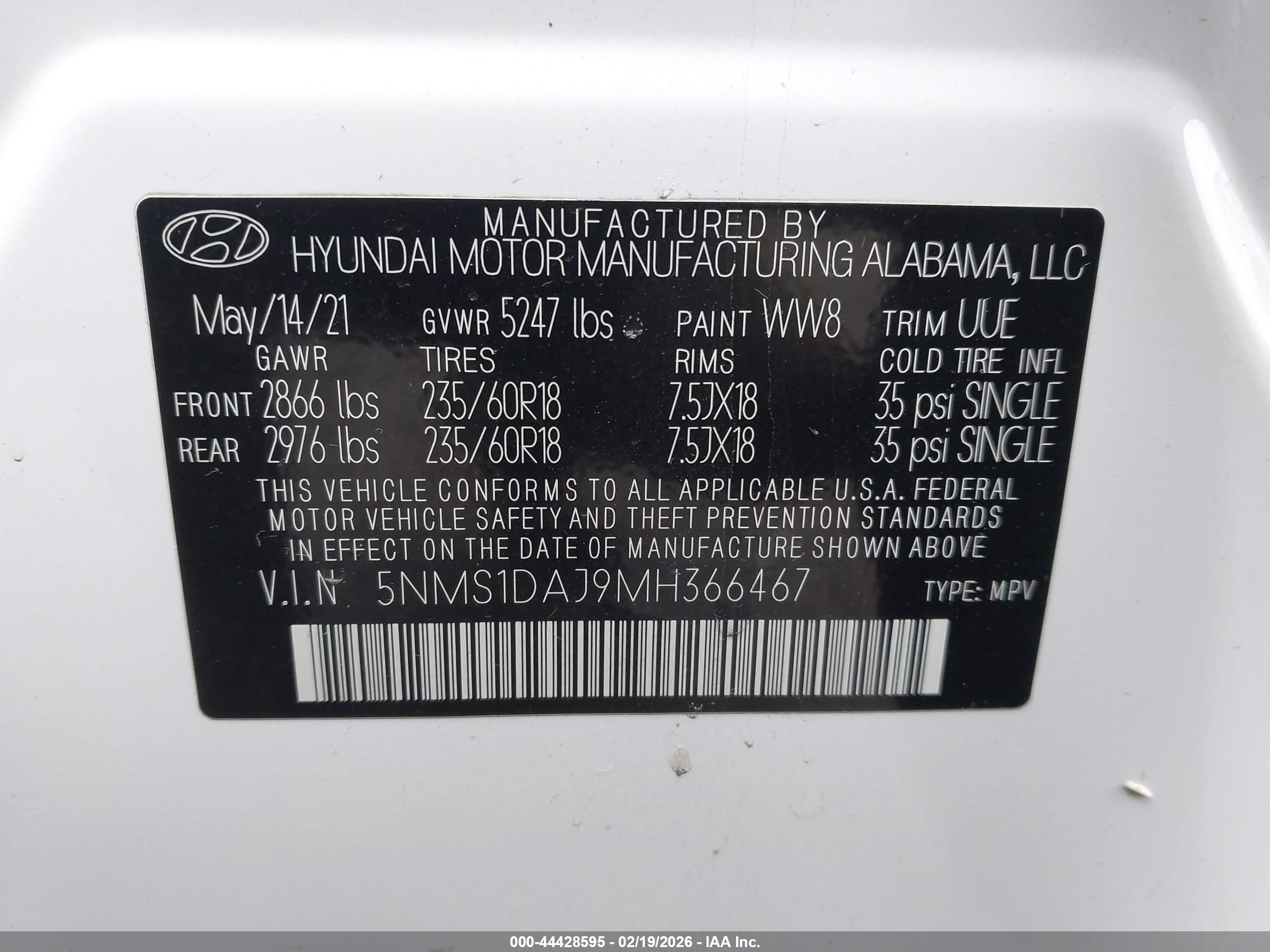 HYUNDAI SANTA image 9