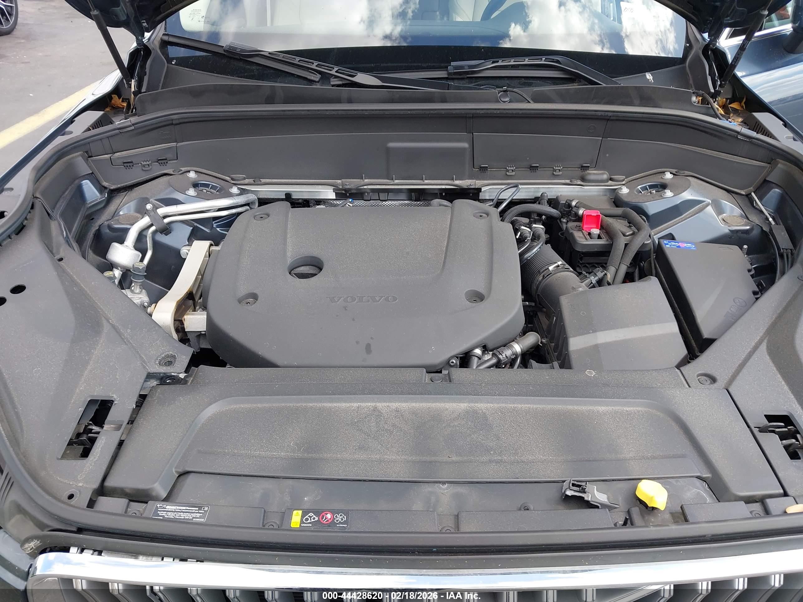 VOLVO XC90 image 10