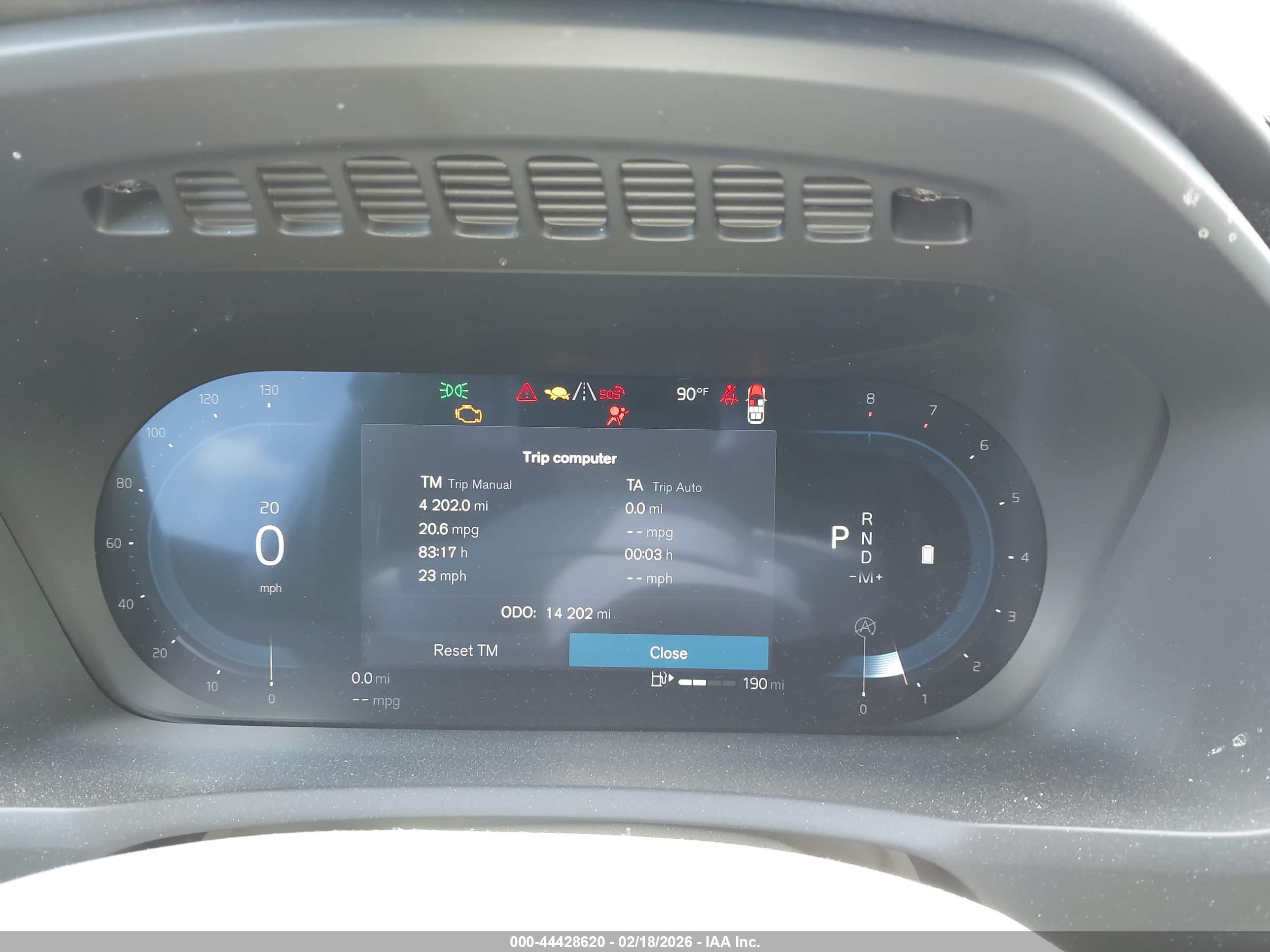 VOLVO XC90 image 7