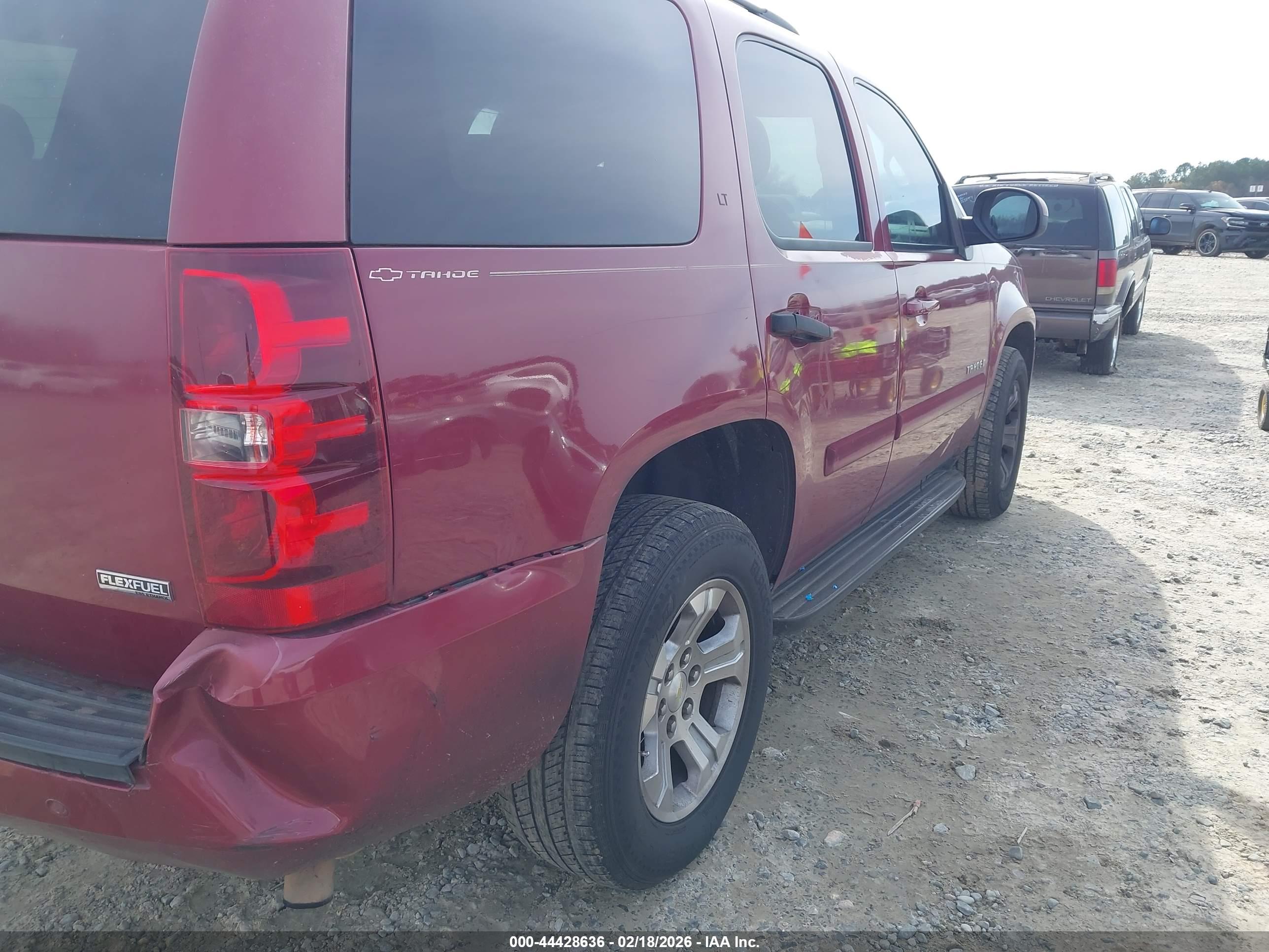 CHEVROLET TAHOE image 6