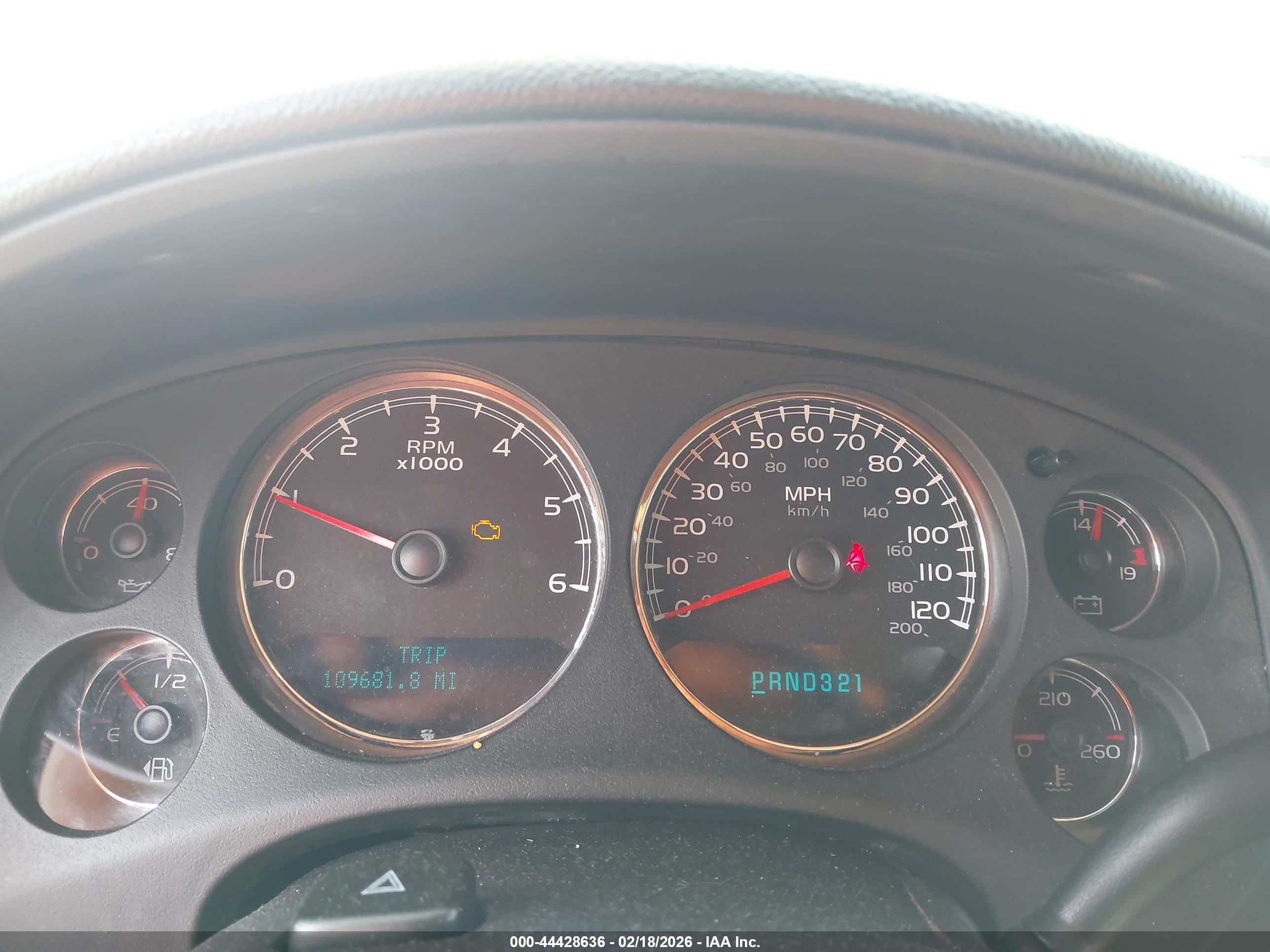 CHEVROLET TAHOE image 7