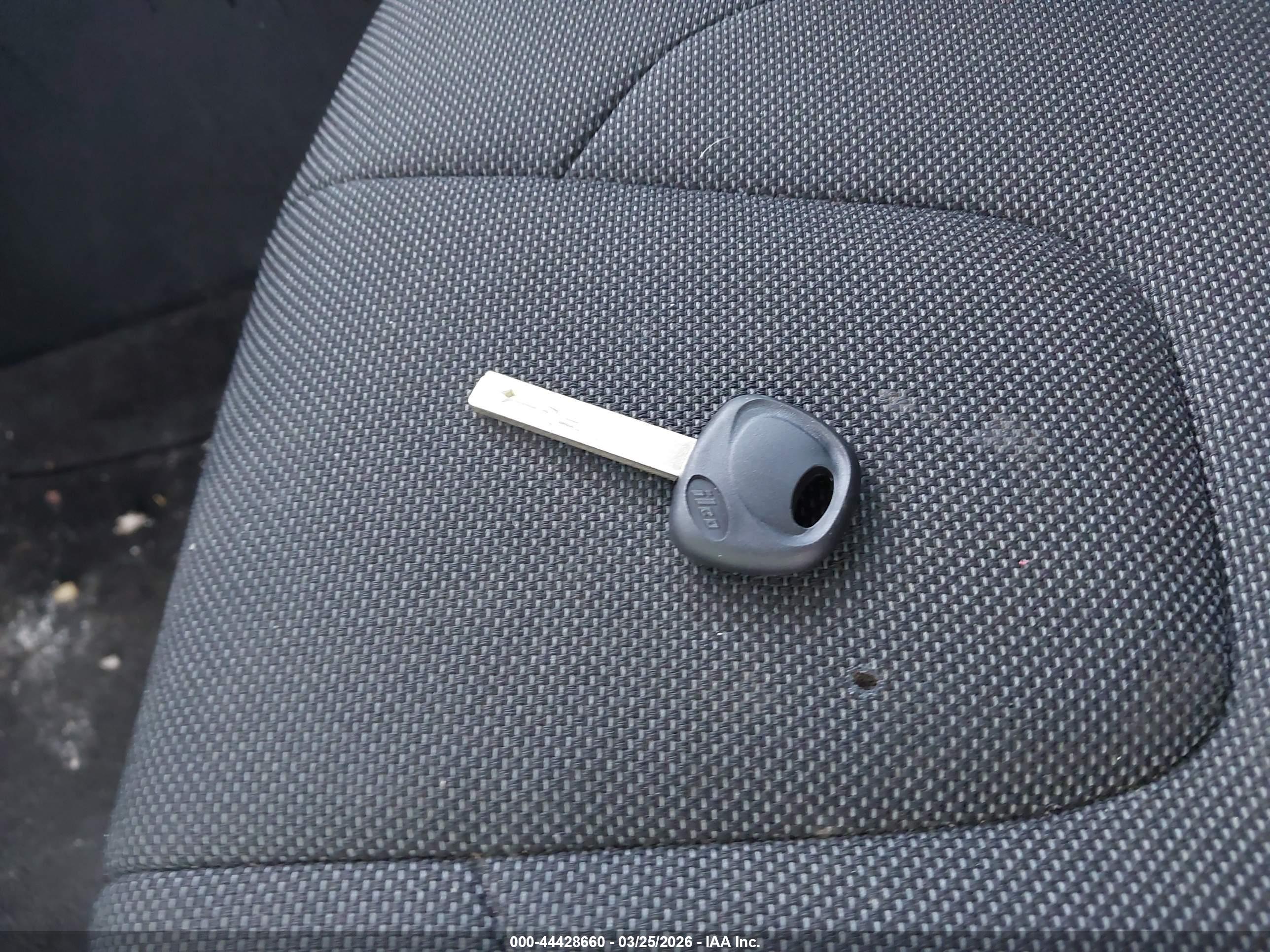 HYUNDAI ELANTRA image 11