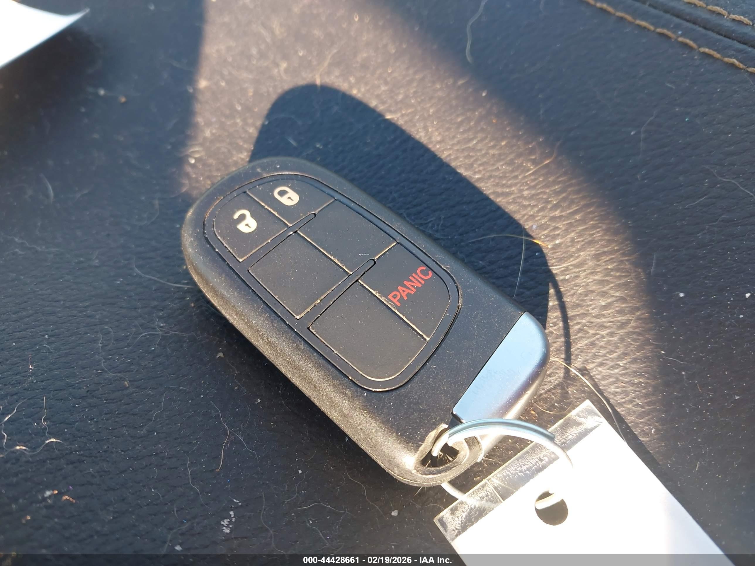 JEEP CHEROKEE image 11