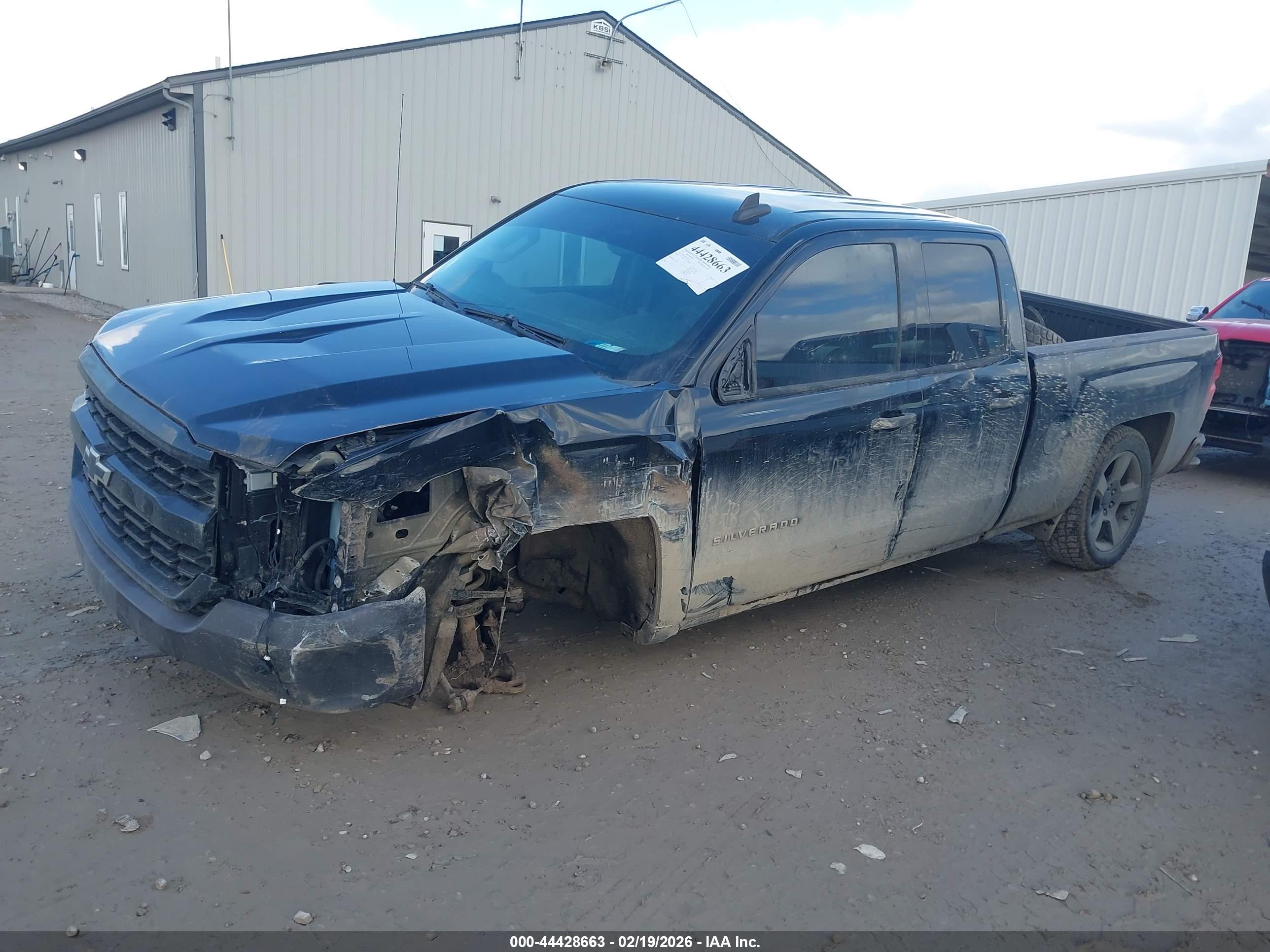 CHEVROLET SILVERADO image 2