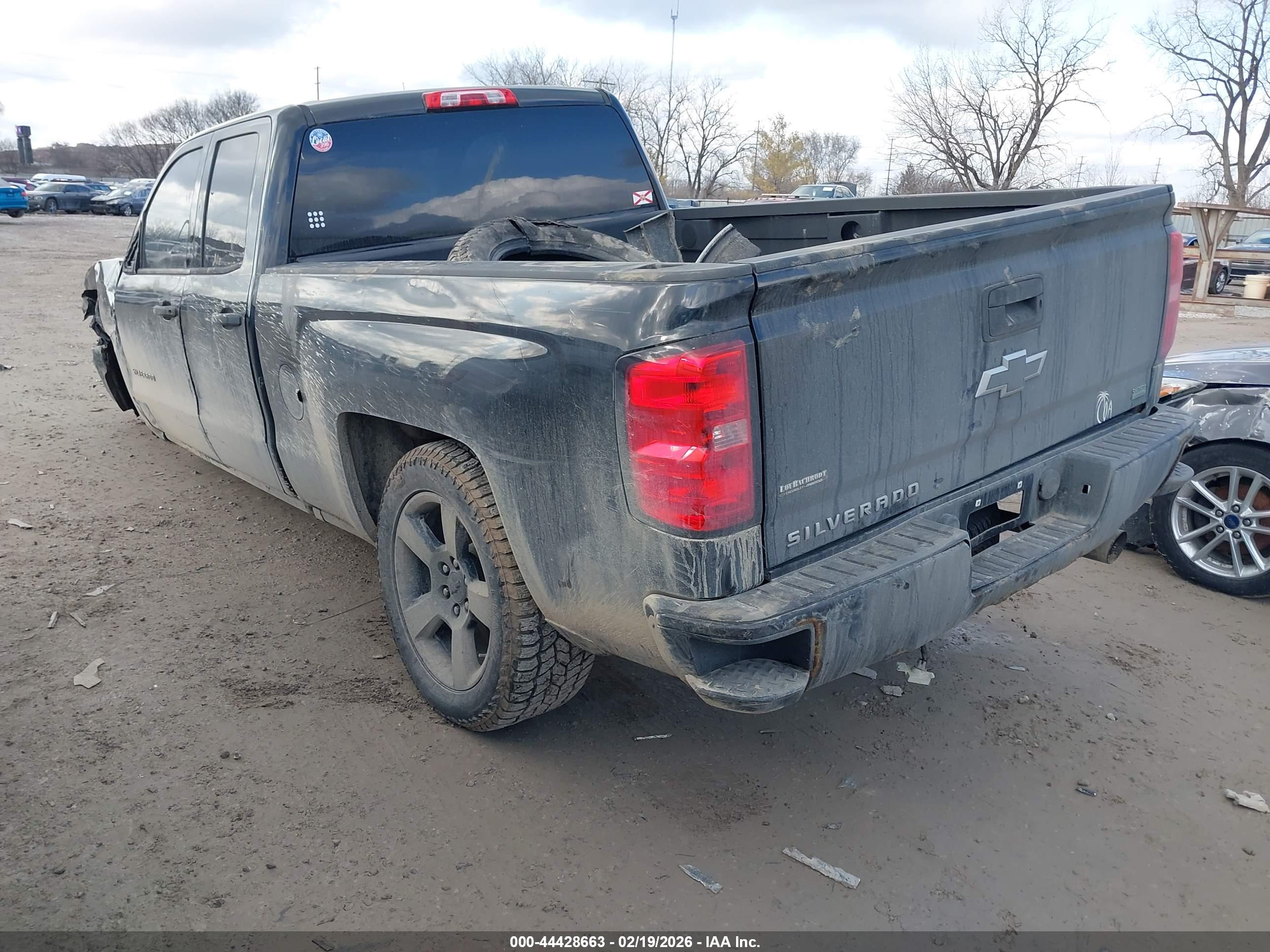 CHEVROLET SILVERADO image 3