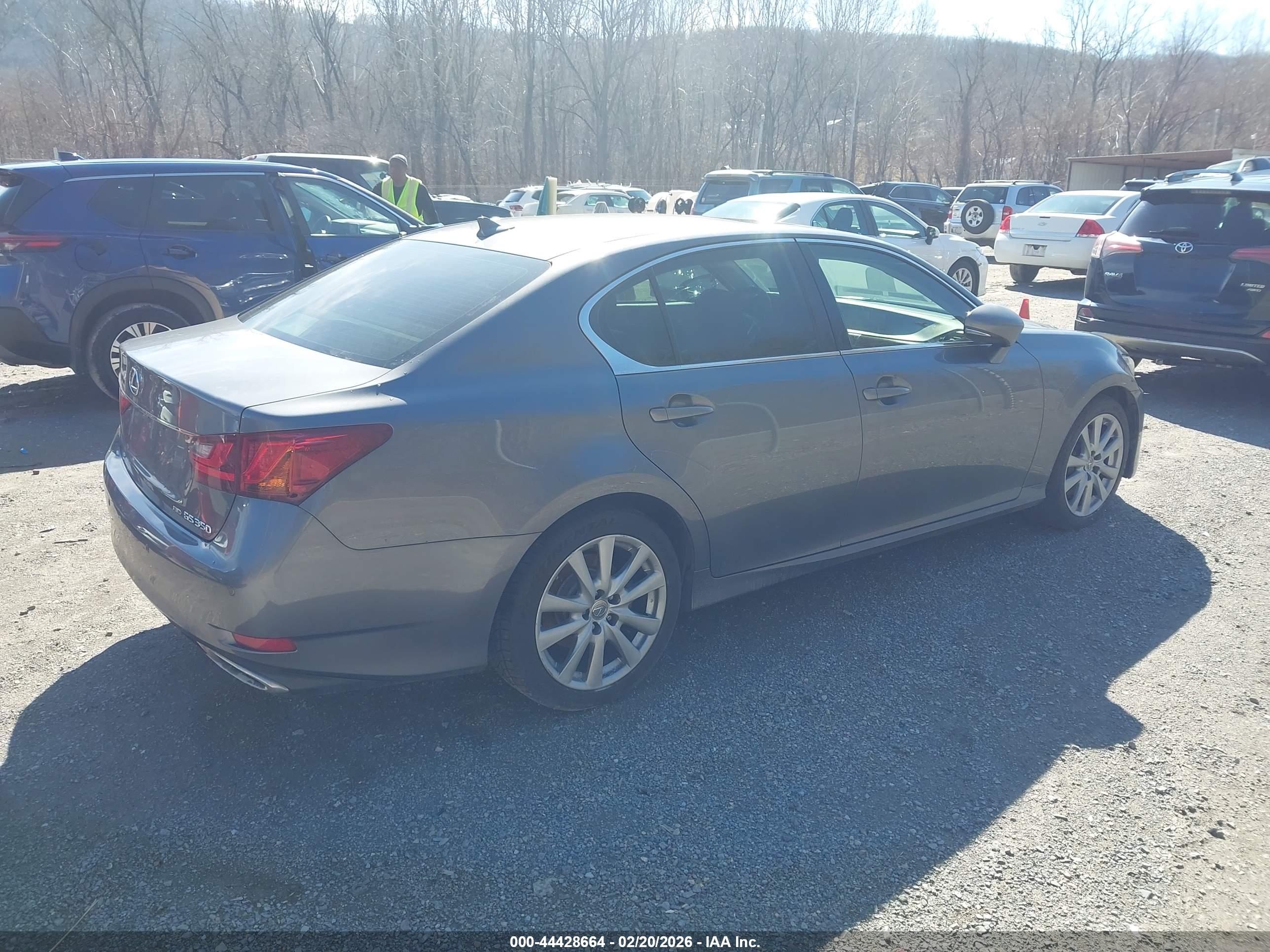 LEXUS GS image 4