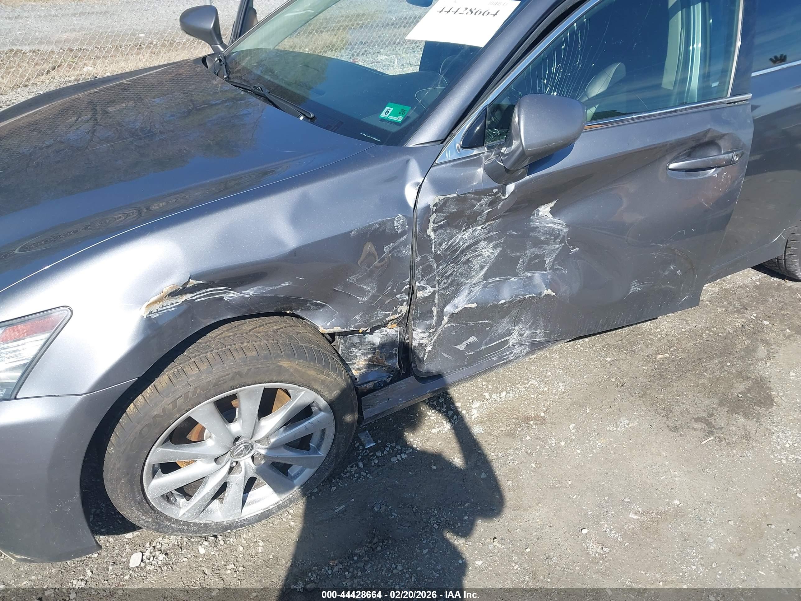 LEXUS GS image 6