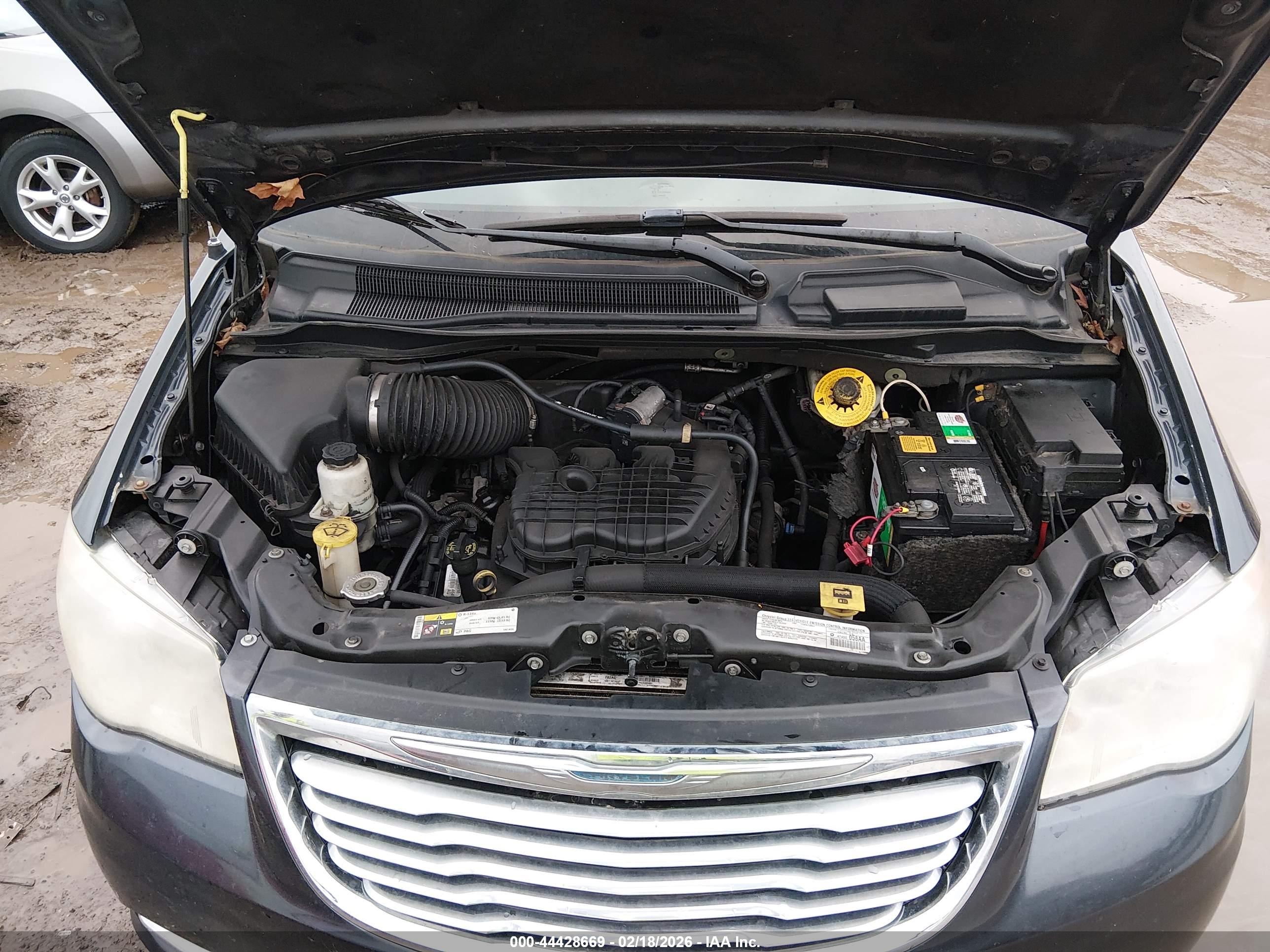 CHRYSLER TOWN image 10