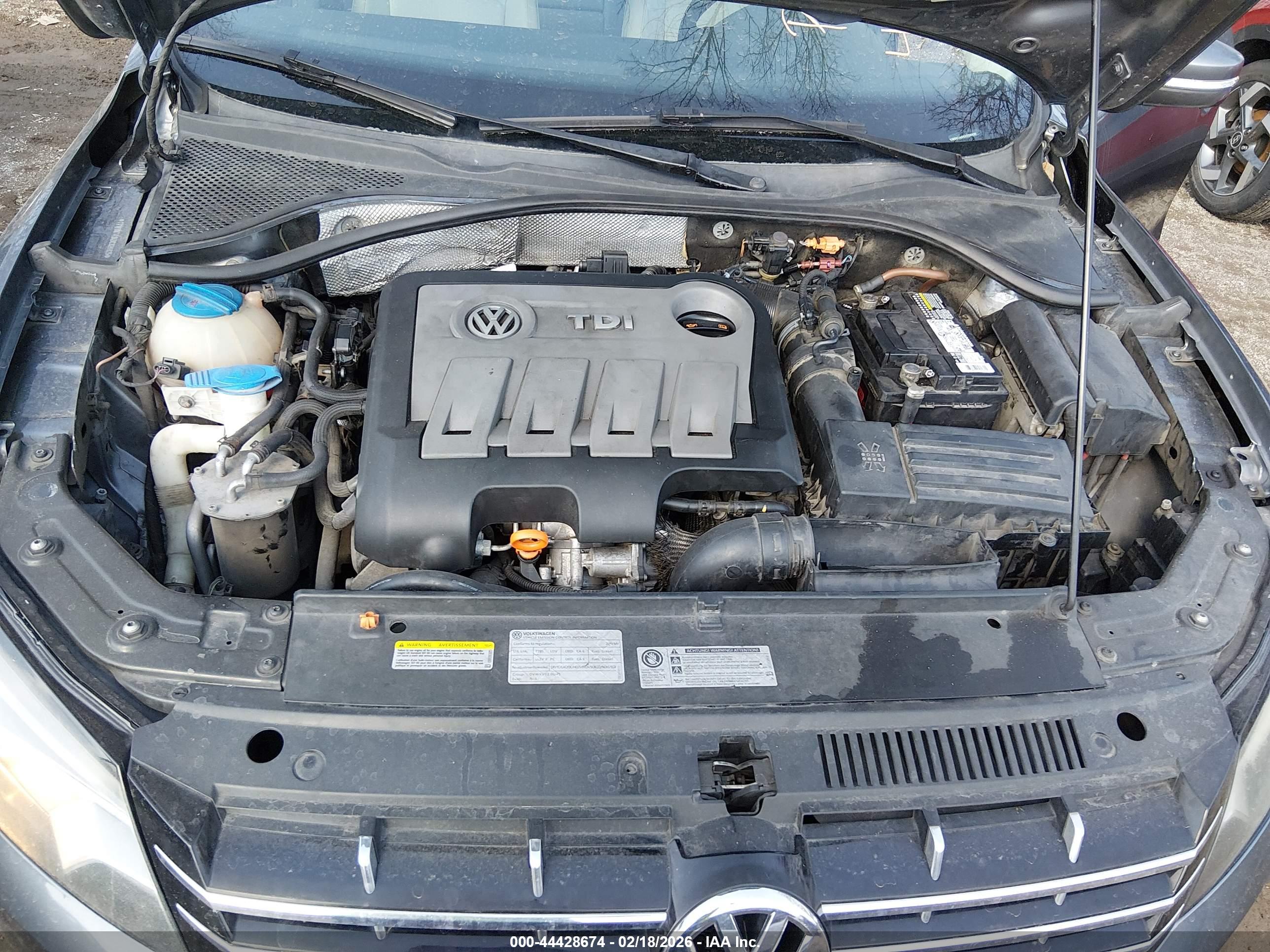 VOLKSWAGEN PASSAT image 10