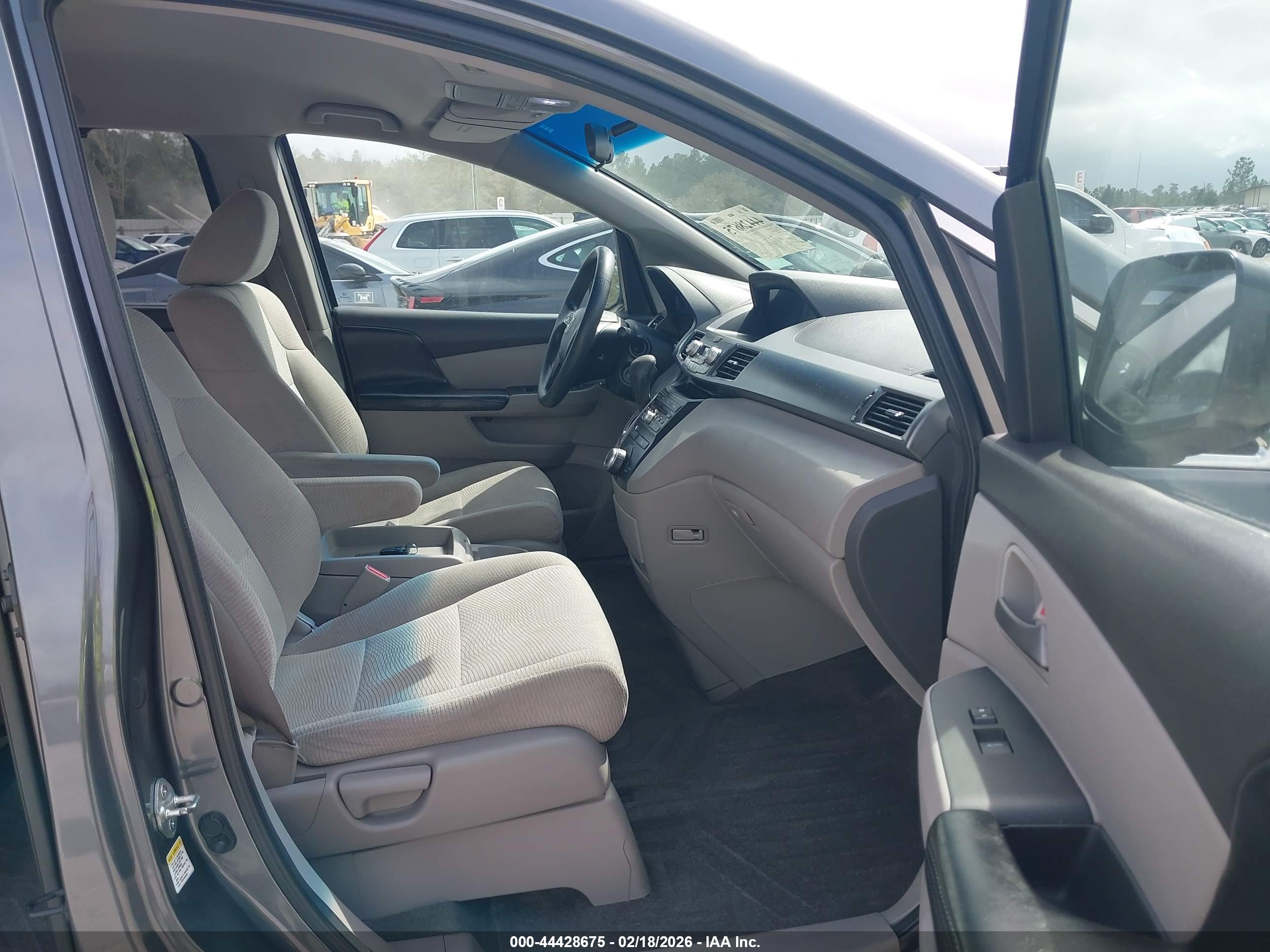 HONDA ODYSSEY image 5