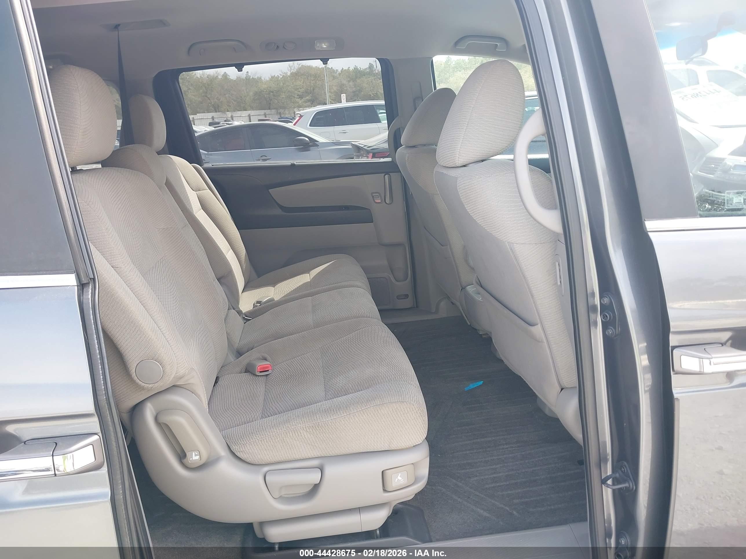 HONDA ODYSSEY image 8