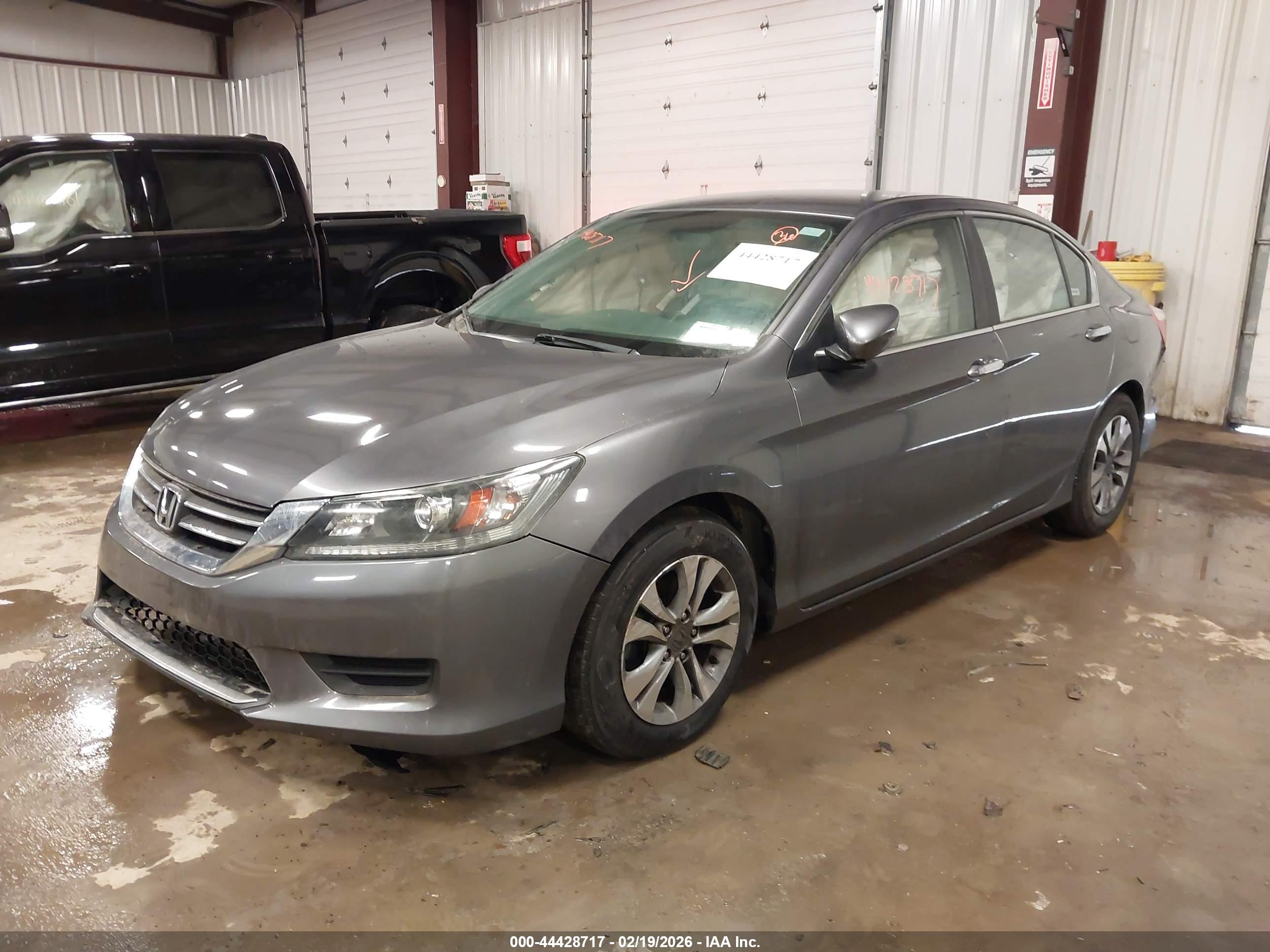 HONDA ACCORD image 2