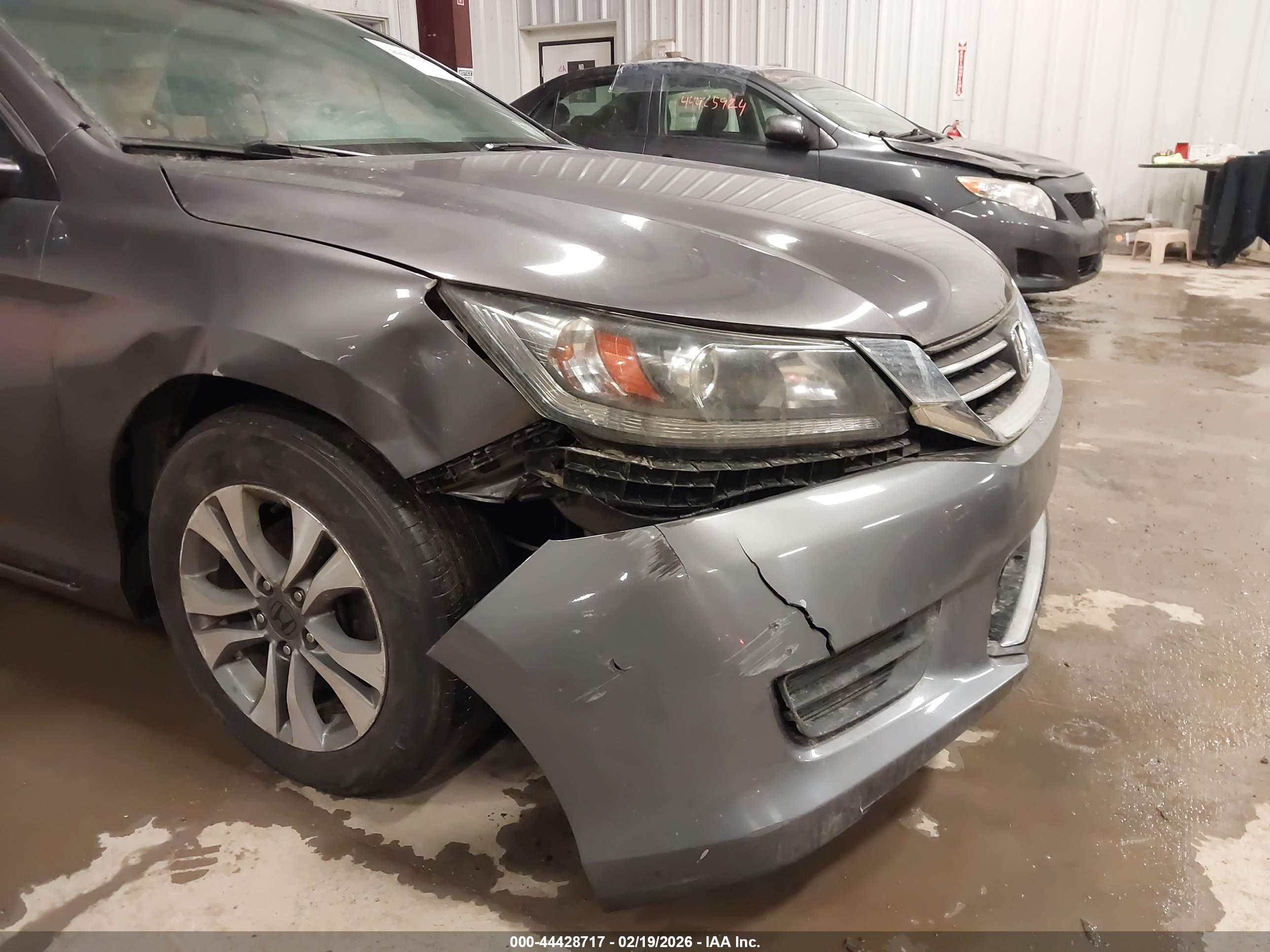HONDA ACCORD image 6