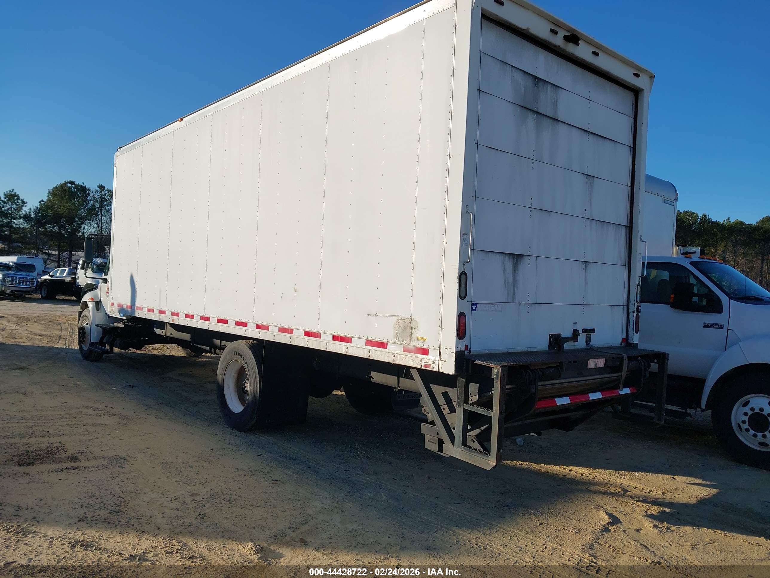 INTERNATIONAL 4000 image 3