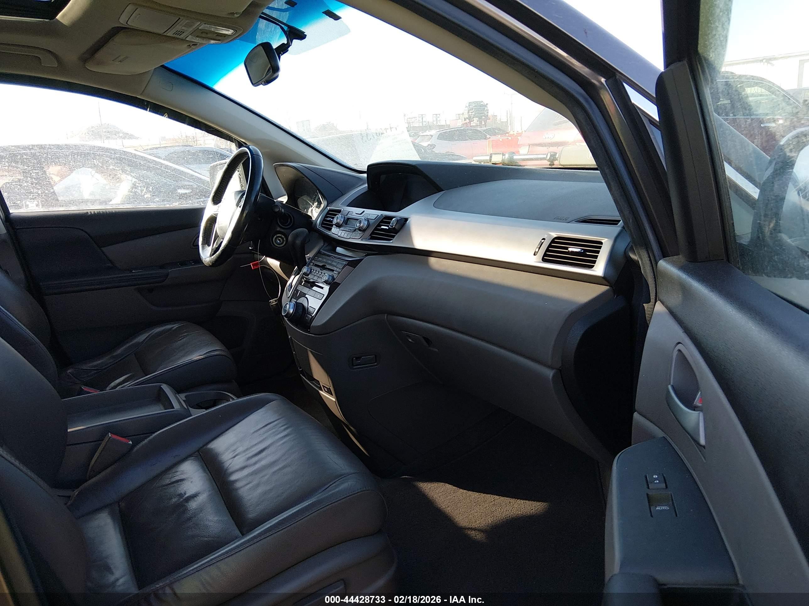 HONDA ODYSSEY image 5