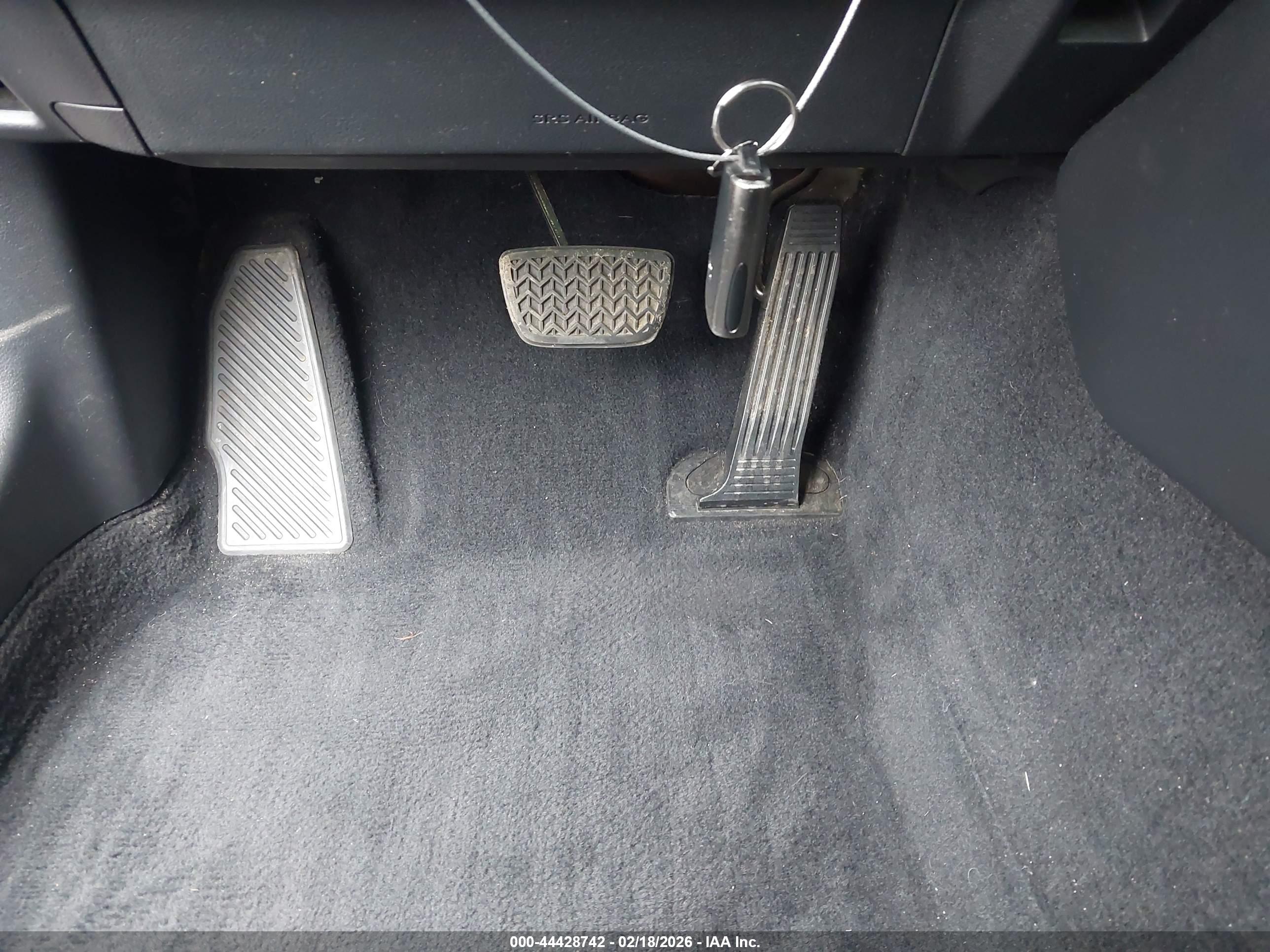 LEXUS ES image 11