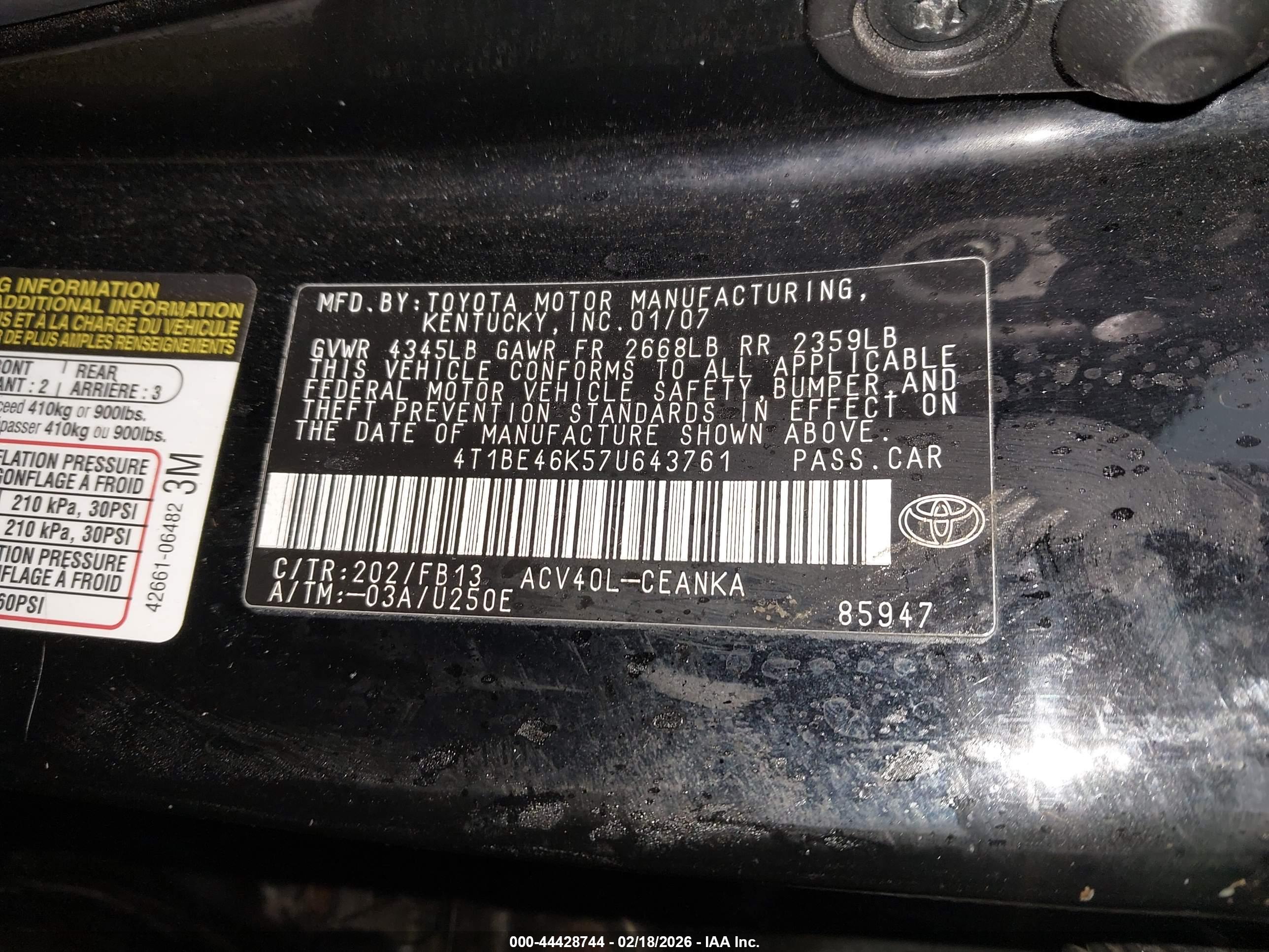 TOYOTA CAMRY image 9
