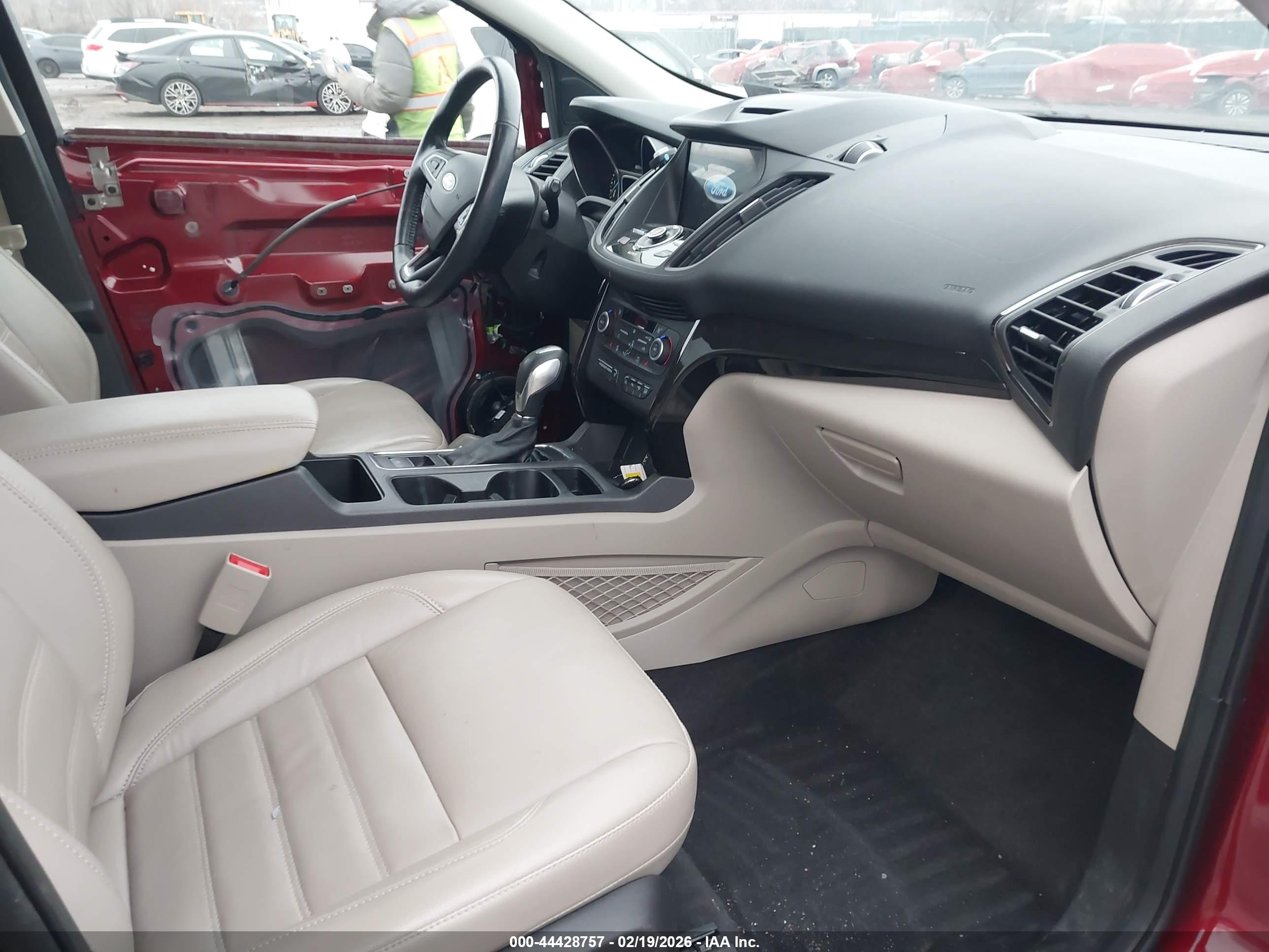 FORD ESCAPE image 5