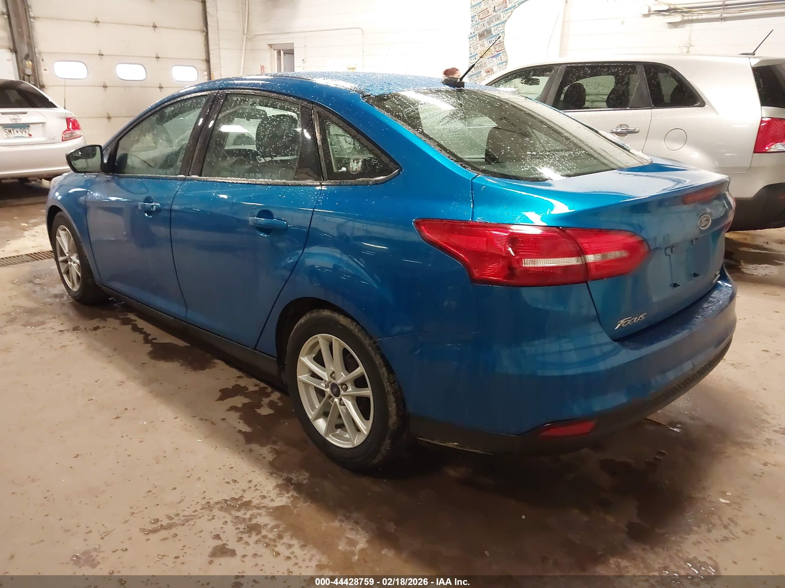 FORD FOCUS image 3