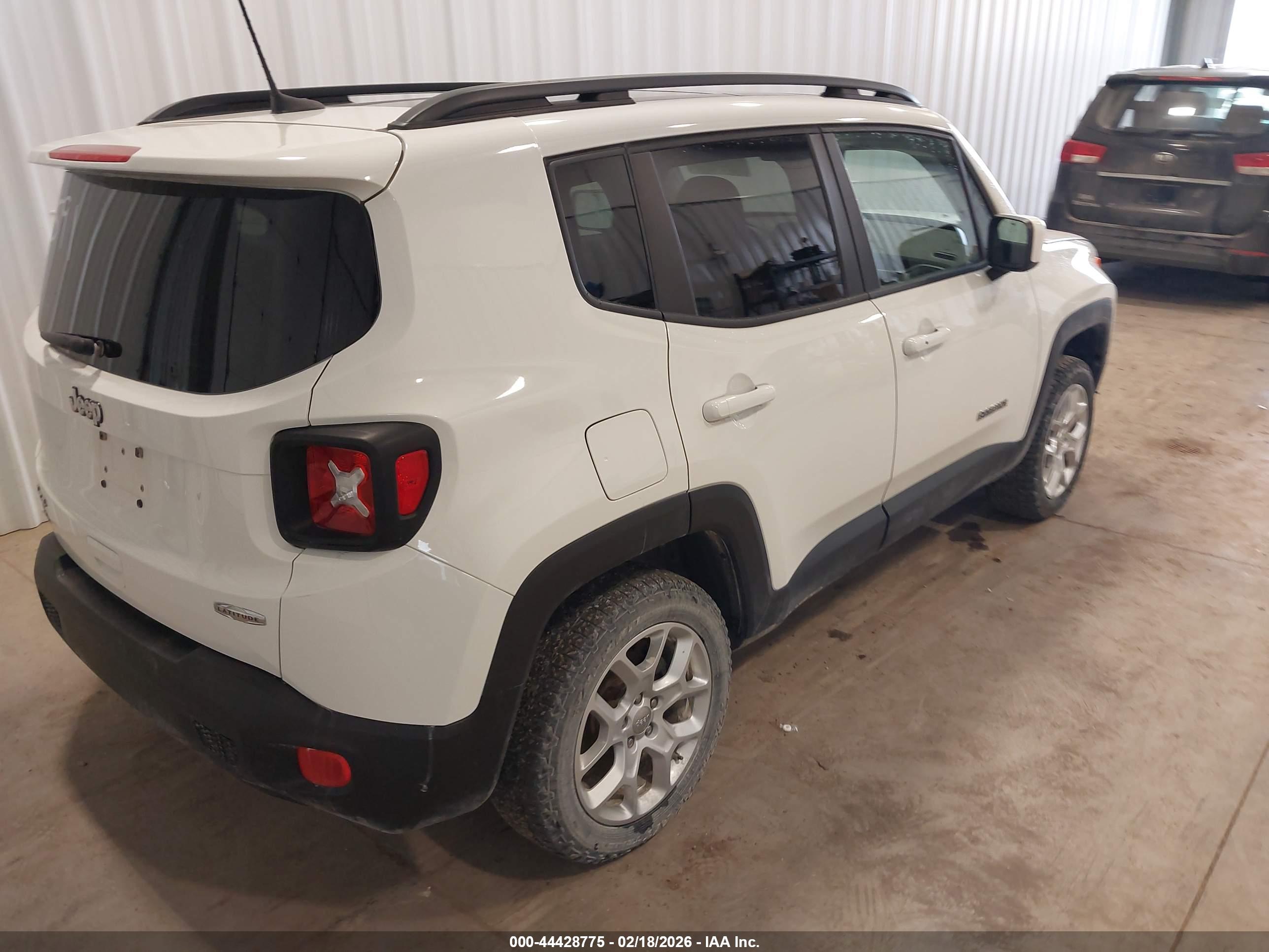 JEEP RENEGADE image 4