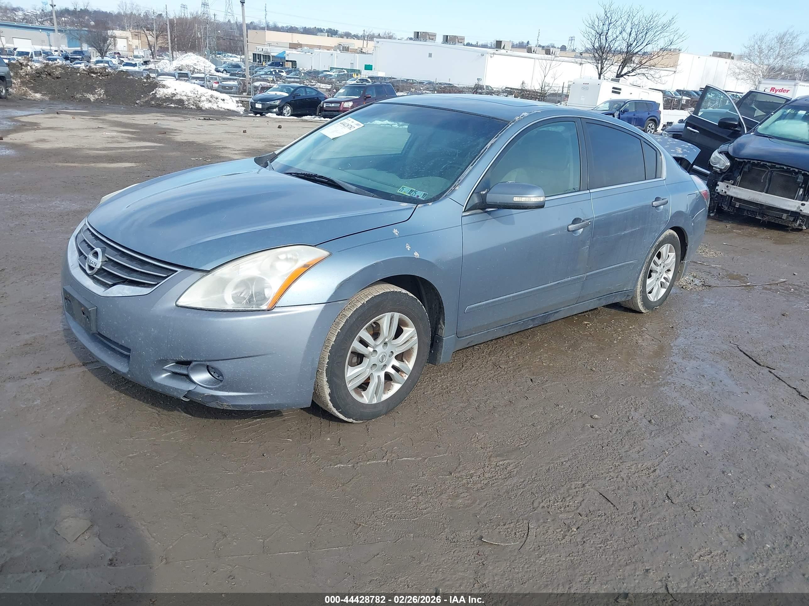 NISSAN ALTIMA image 2
