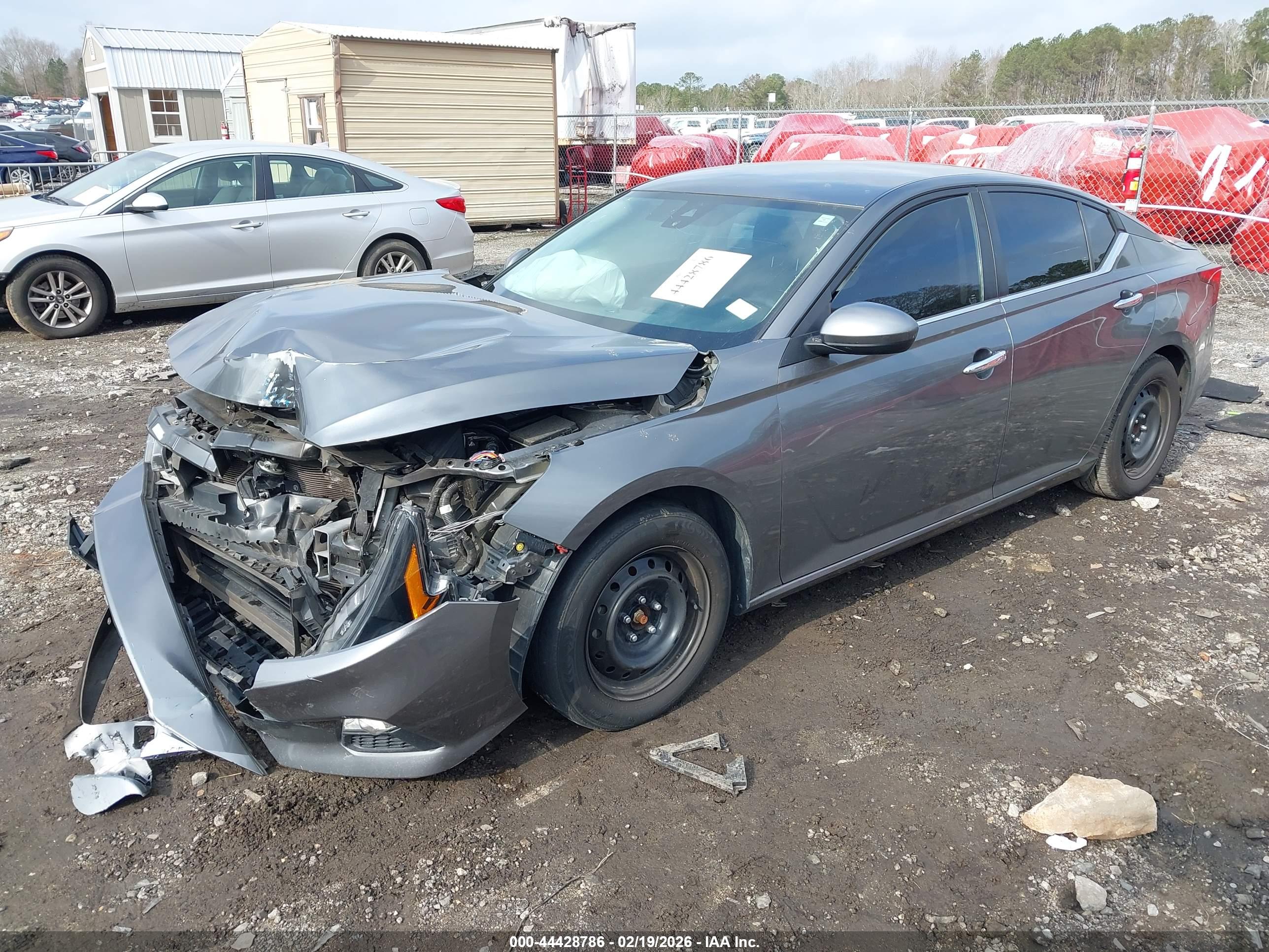 NISSAN ALTIMA image 2