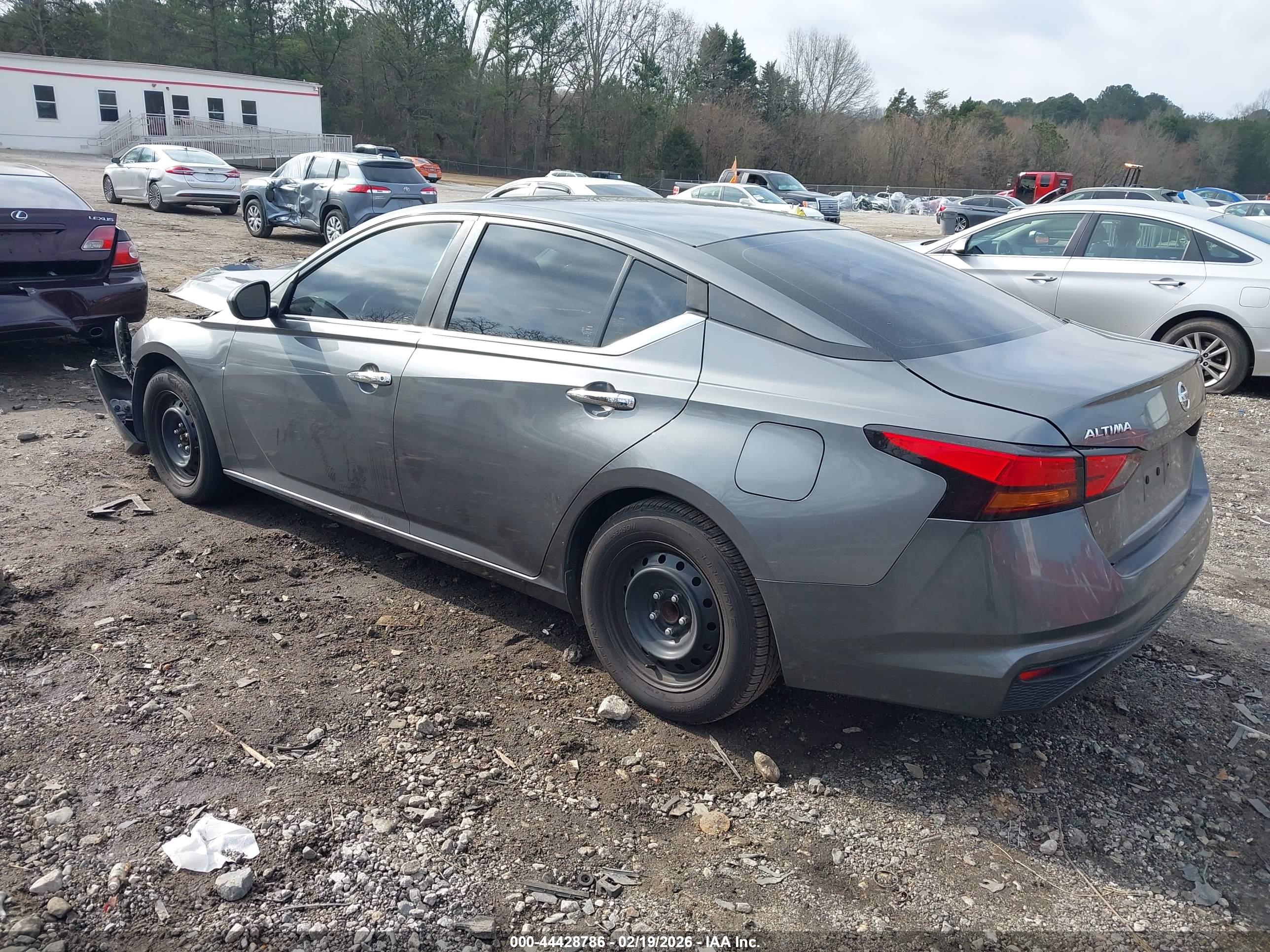 NISSAN ALTIMA image 3