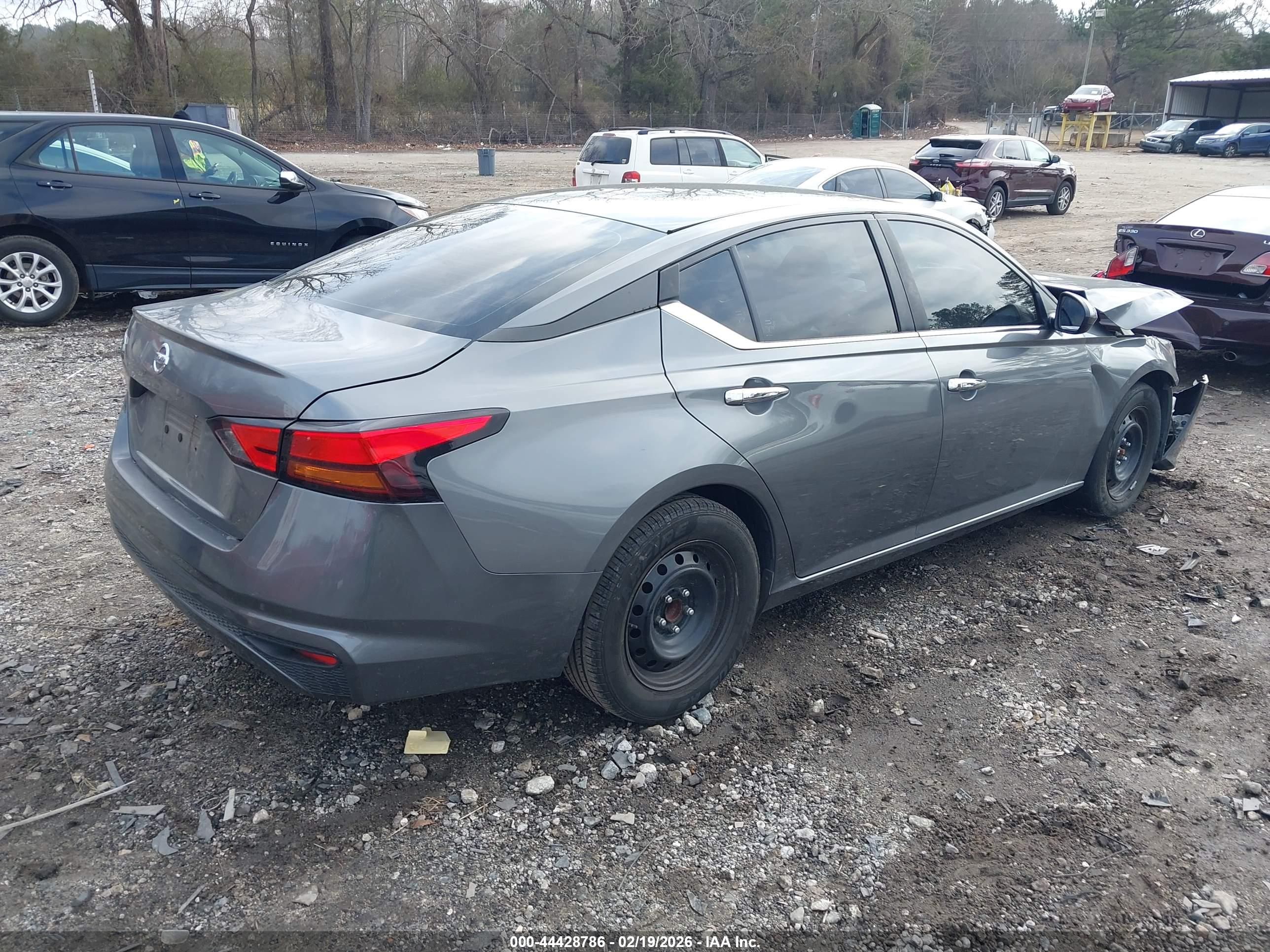 NISSAN ALTIMA image 4
