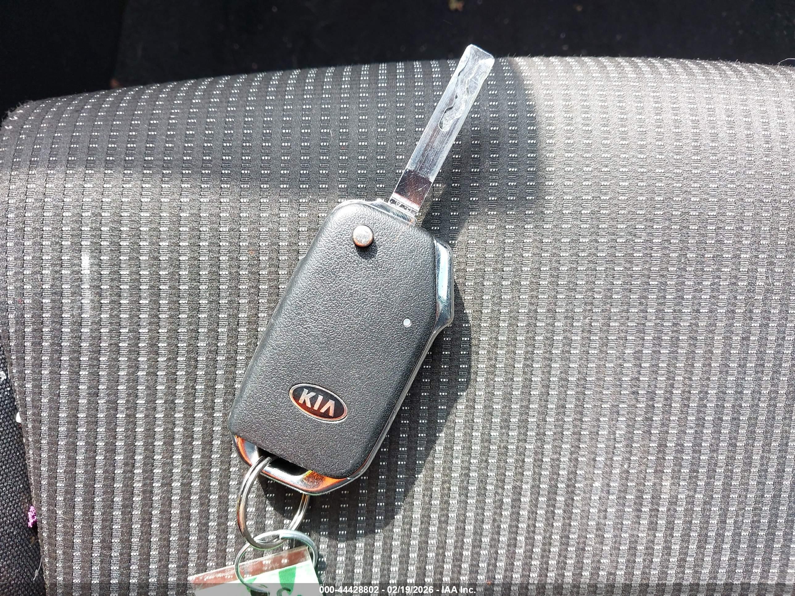 KIA FORTE image 11