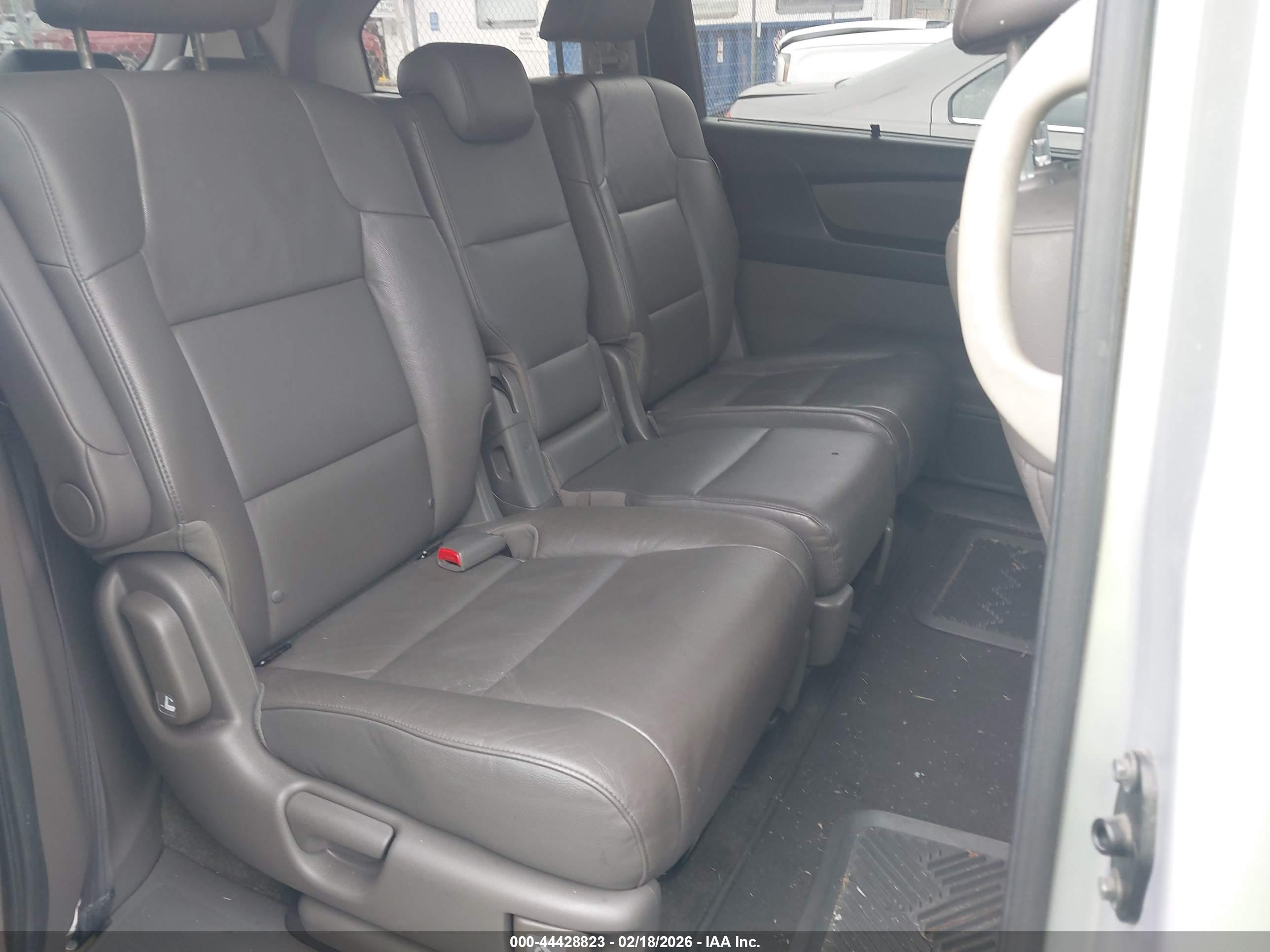 HONDA ODYSSEY image 8