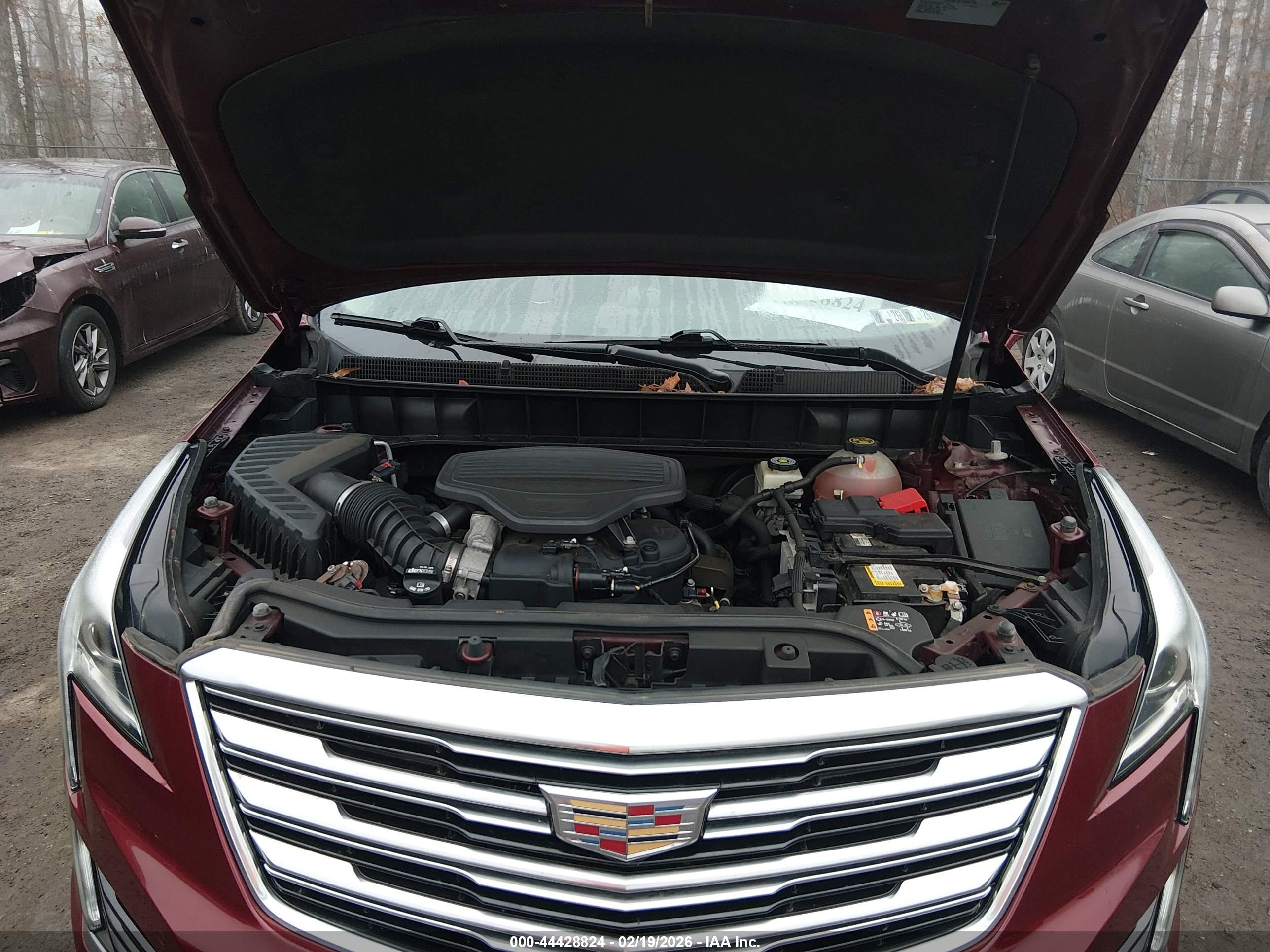 CADILLAC XT5 image 10