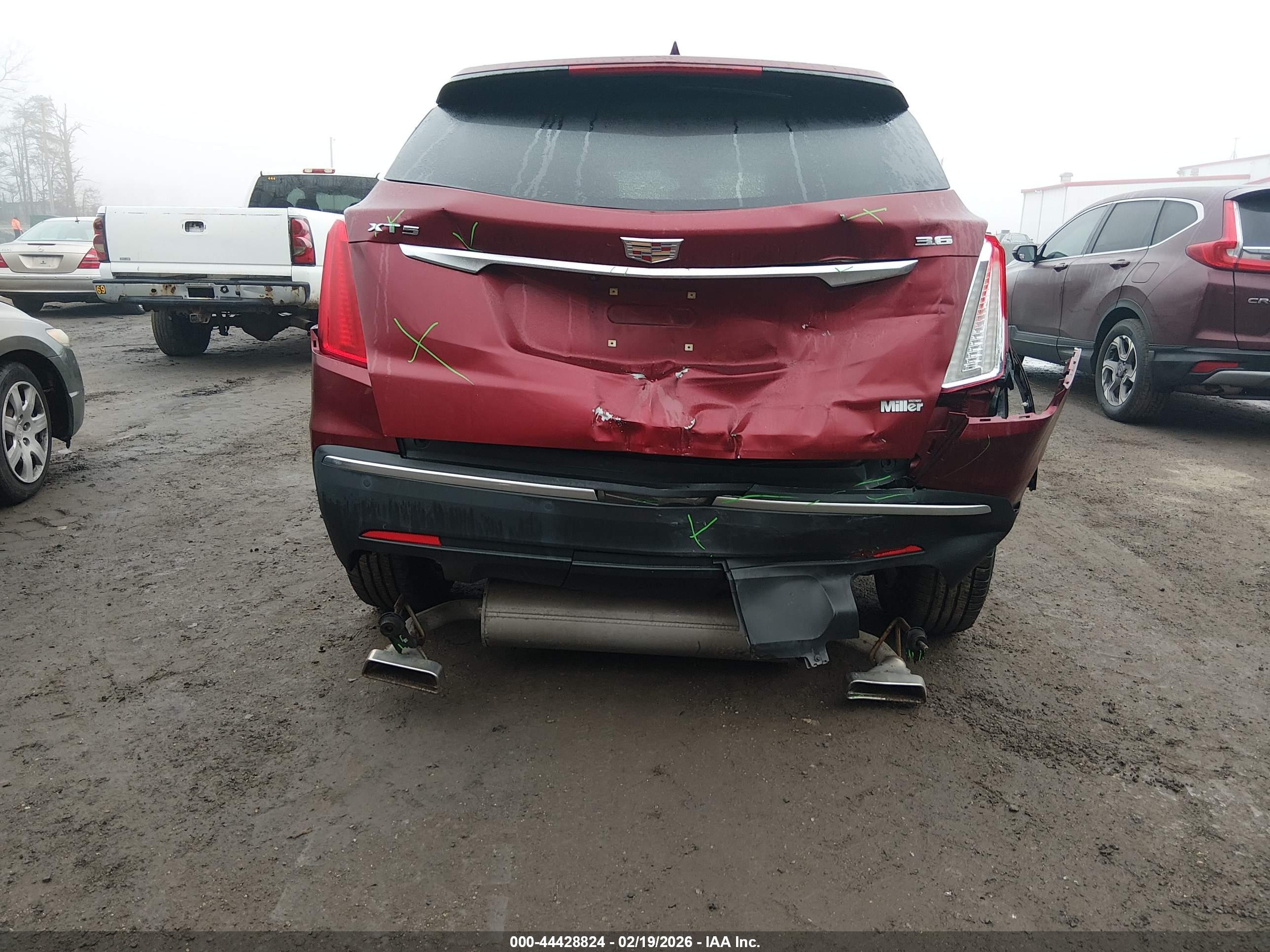 CADILLAC XT5 image 6