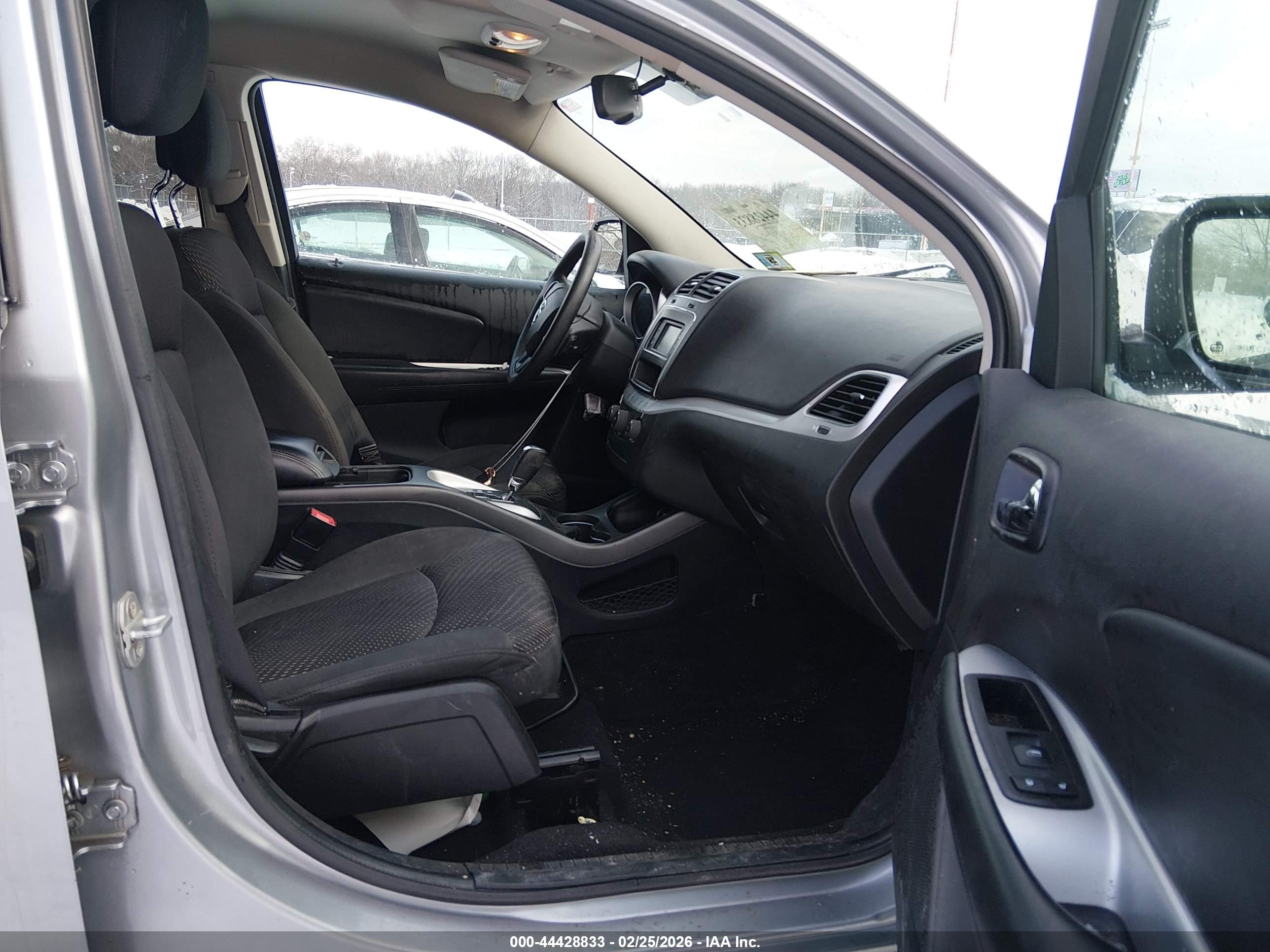 DODGE JOURNEY image 5
