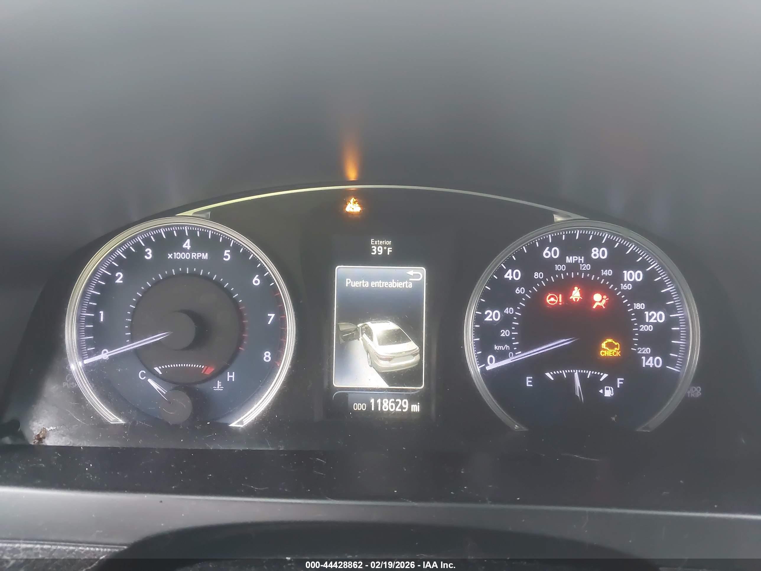 TOYOTA CAMRY image 7