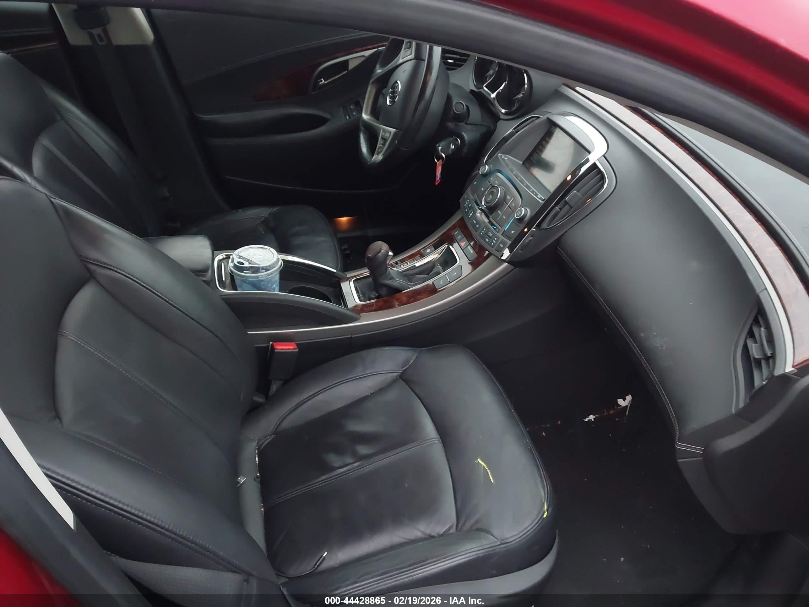 BUICK LACROSSE image 5