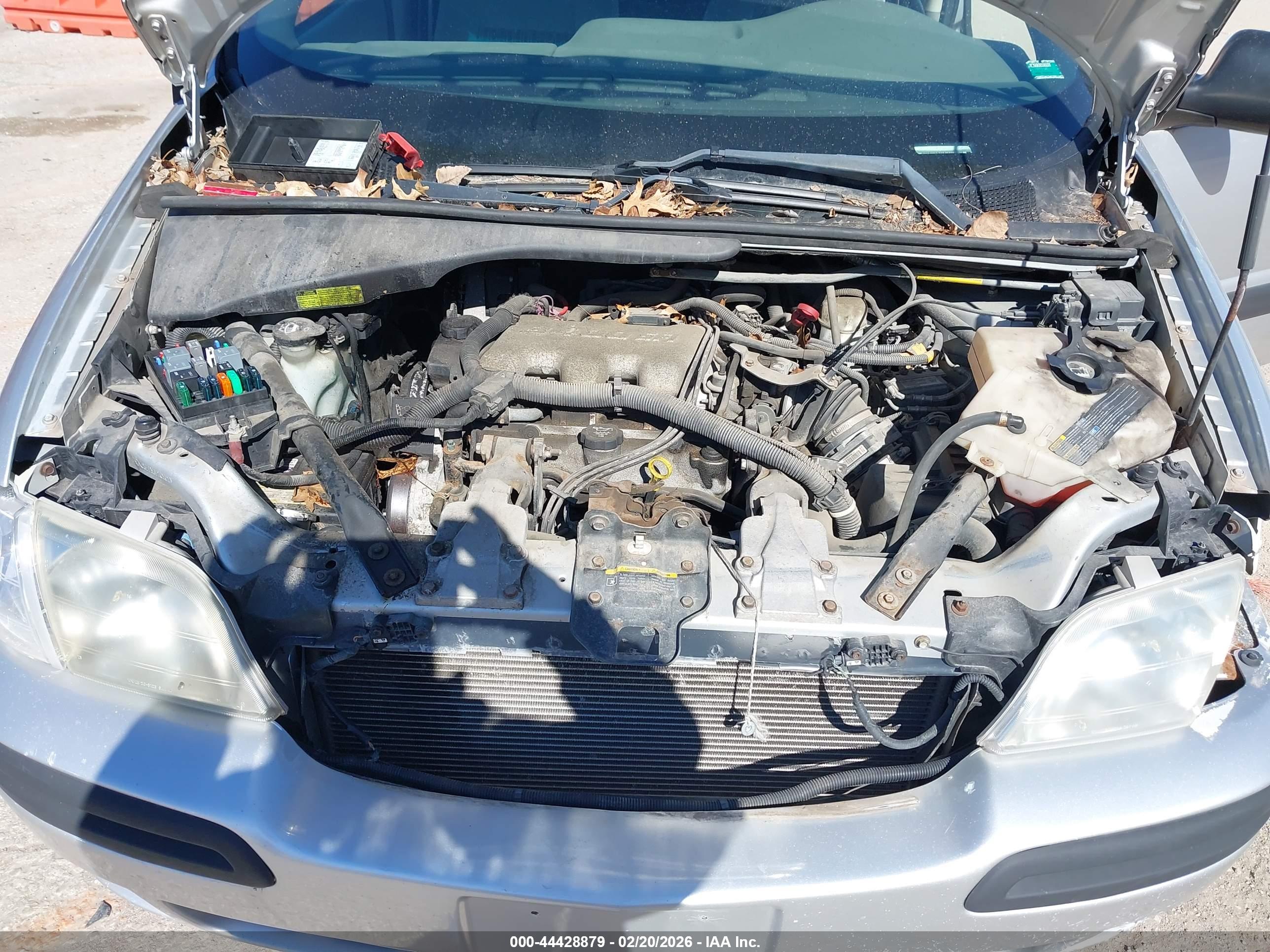 CHEVROLET VENTURE image 10