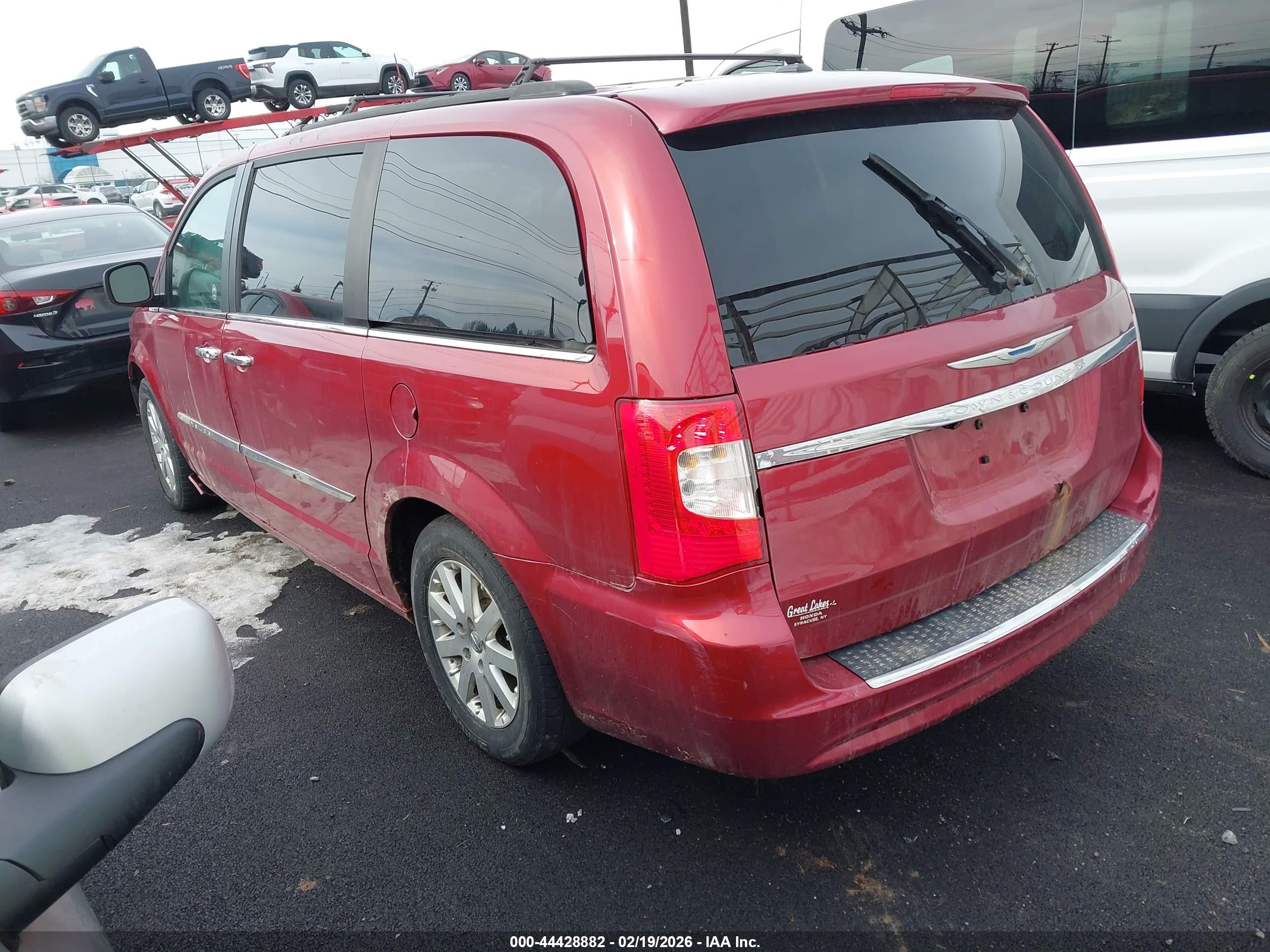 CHRYSLER TOWN image 3