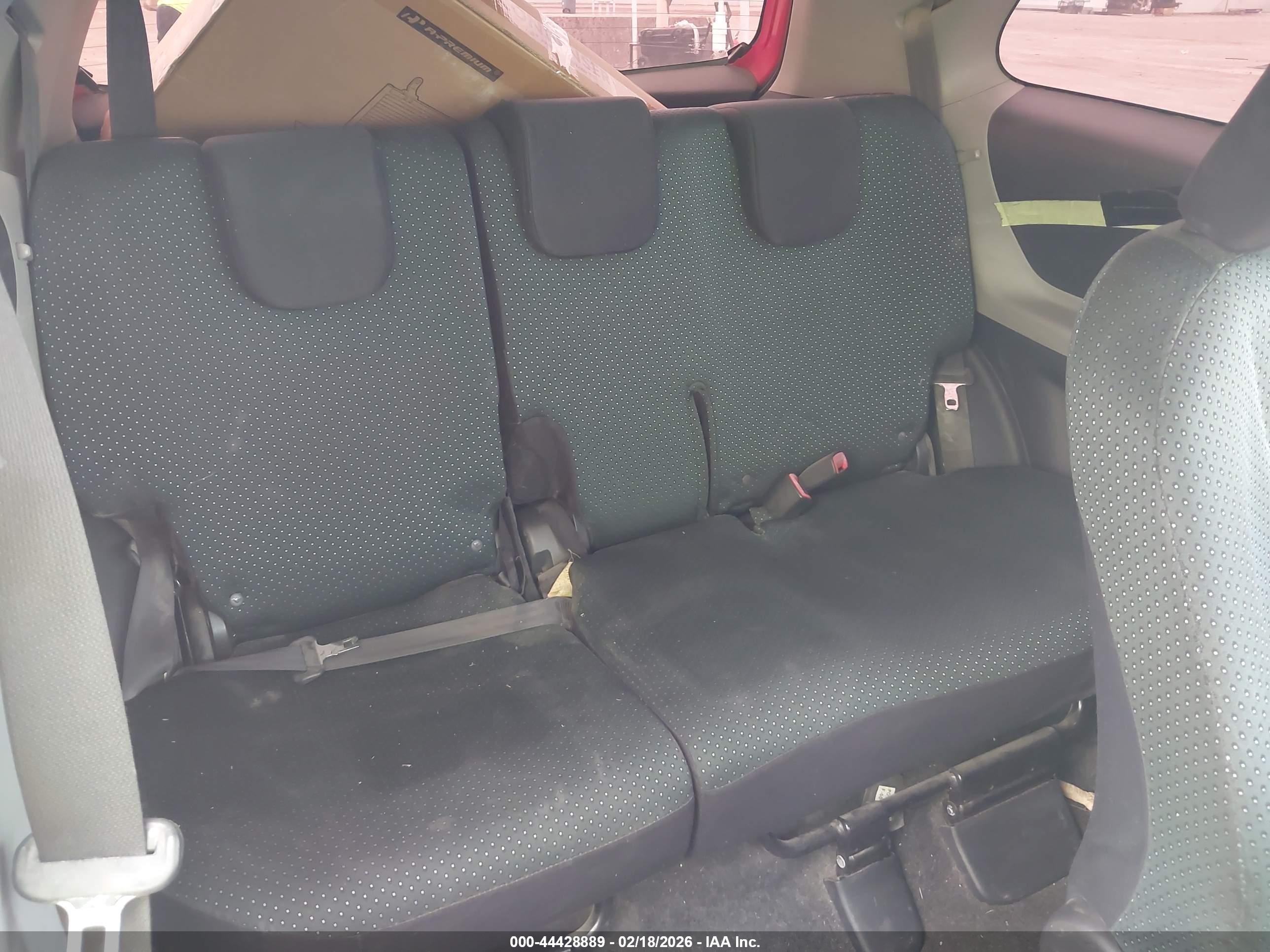 TOYOTA YARIS image 8