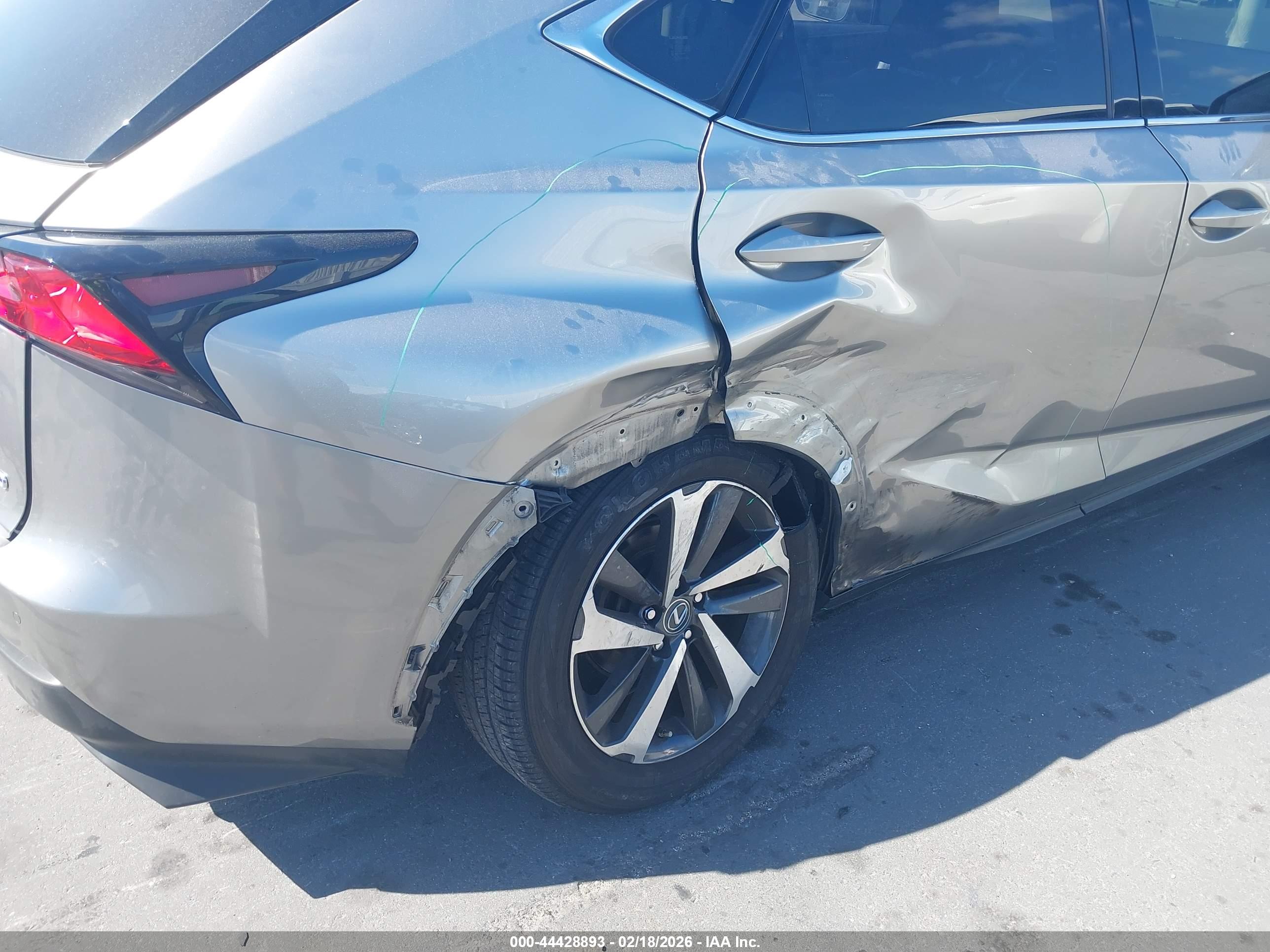 LEXUS NX image 6