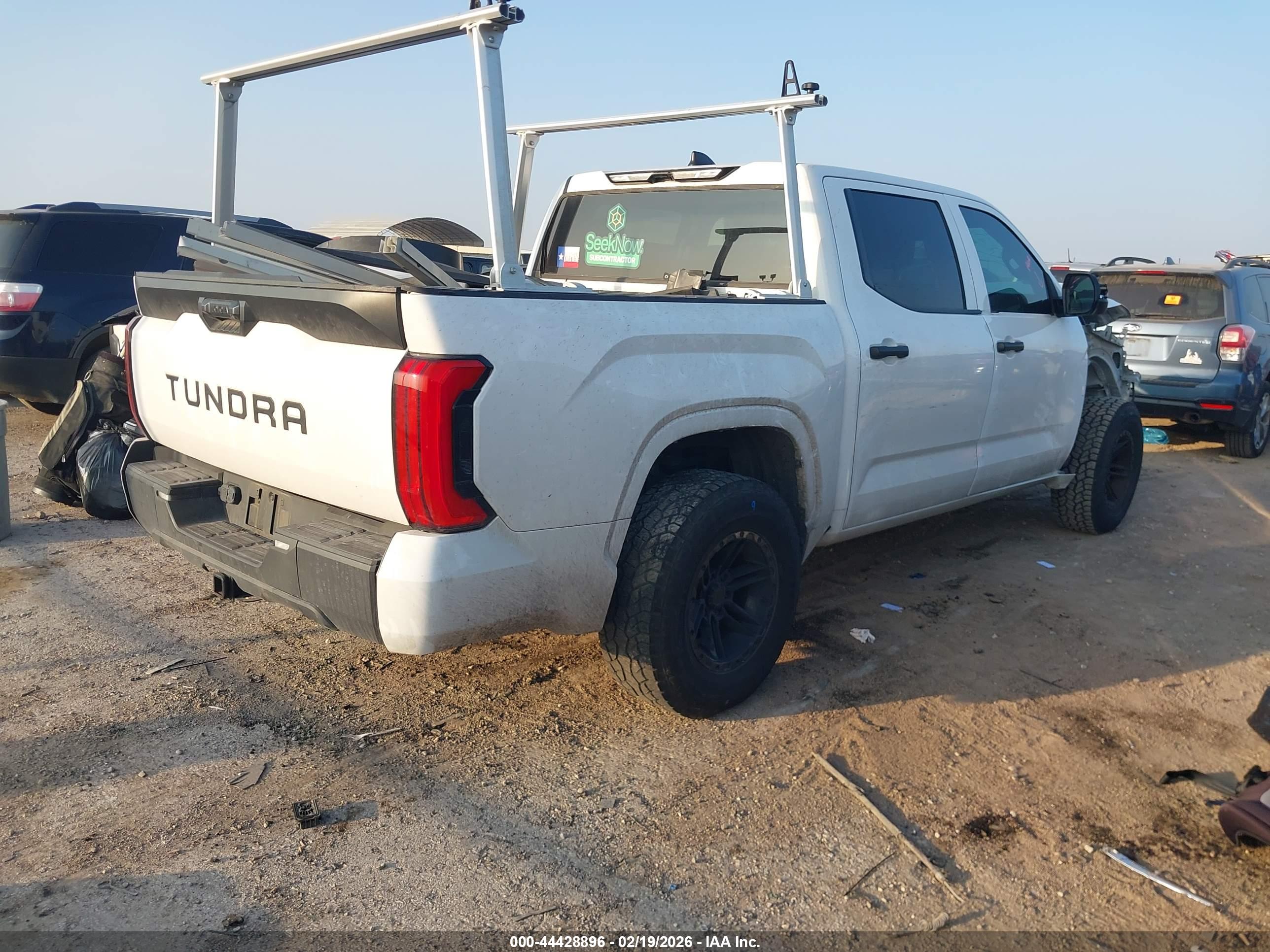 TOYOTA TUNDRA image 4
