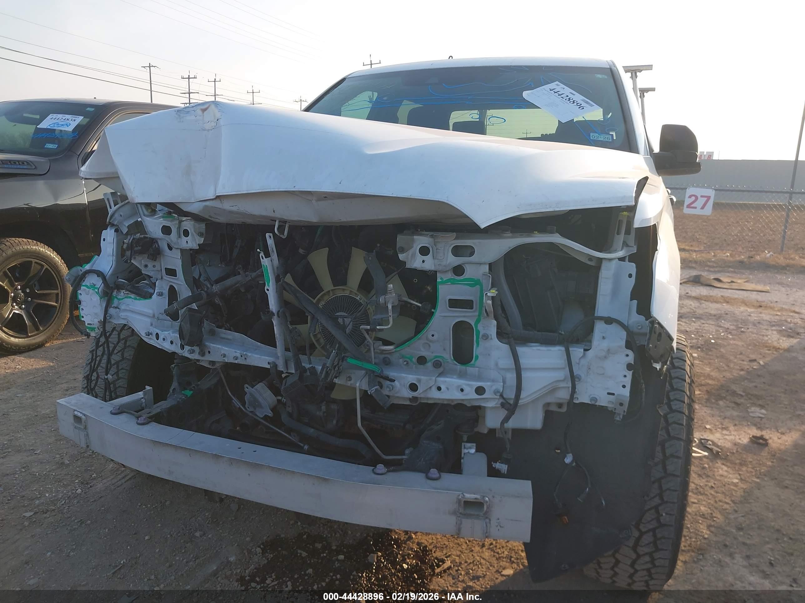 TOYOTA TUNDRA image 6