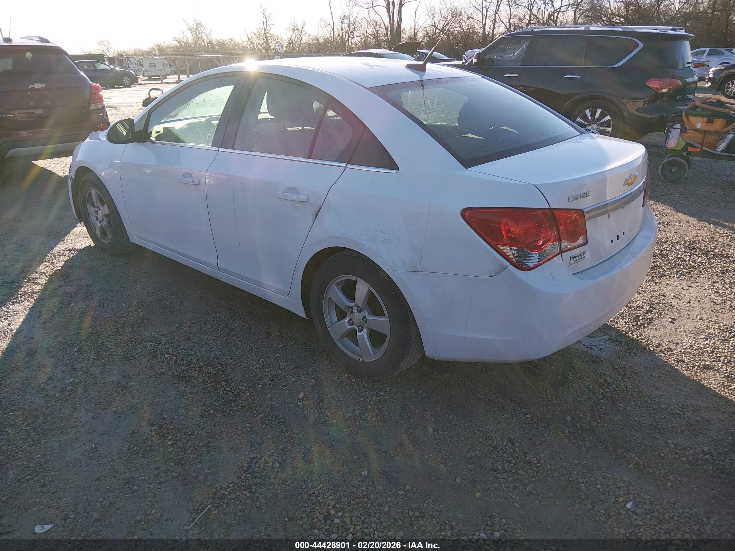 CHEVROLET CRUZE image 3