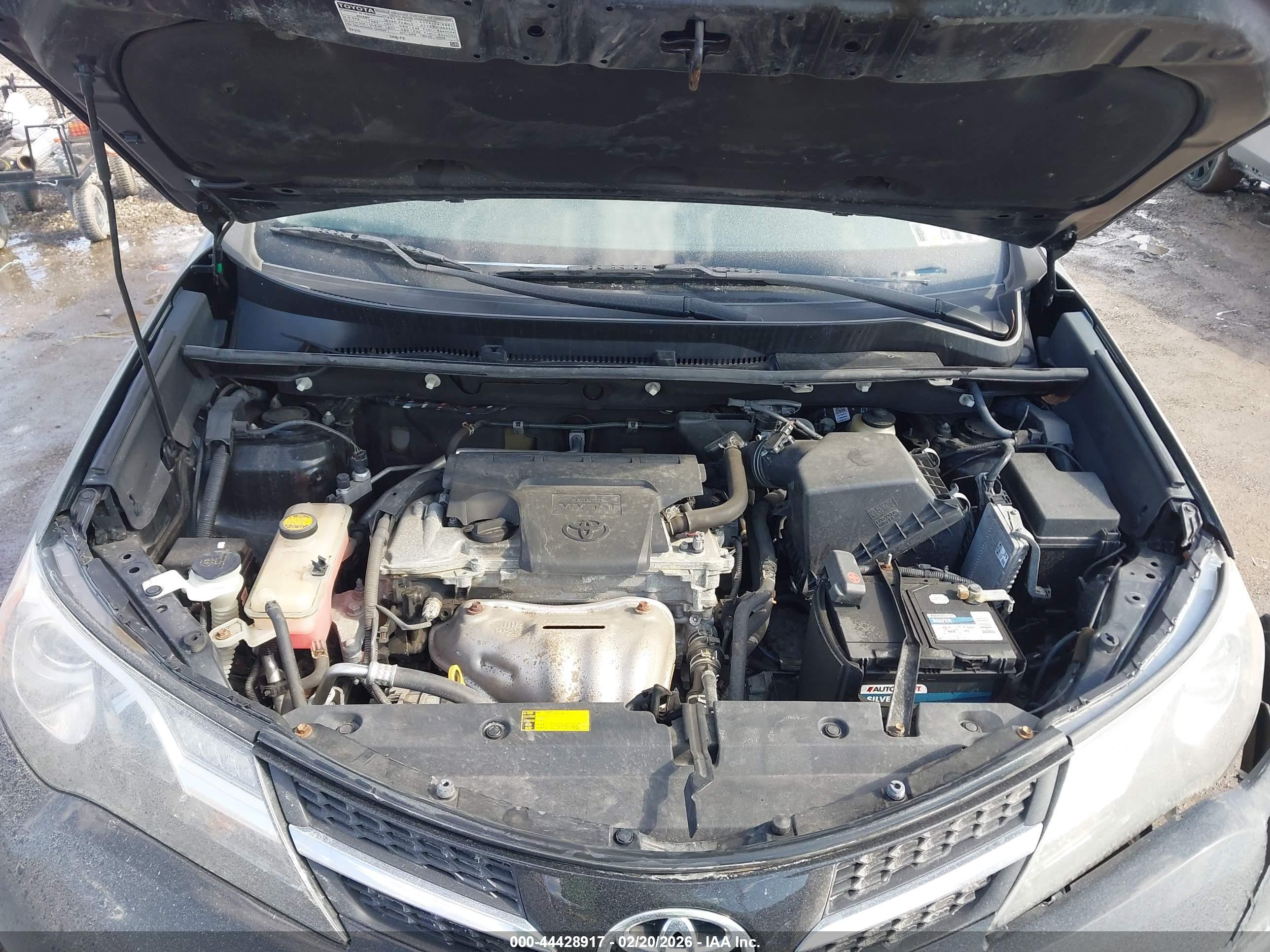 TOYOTA RAV4 image 10