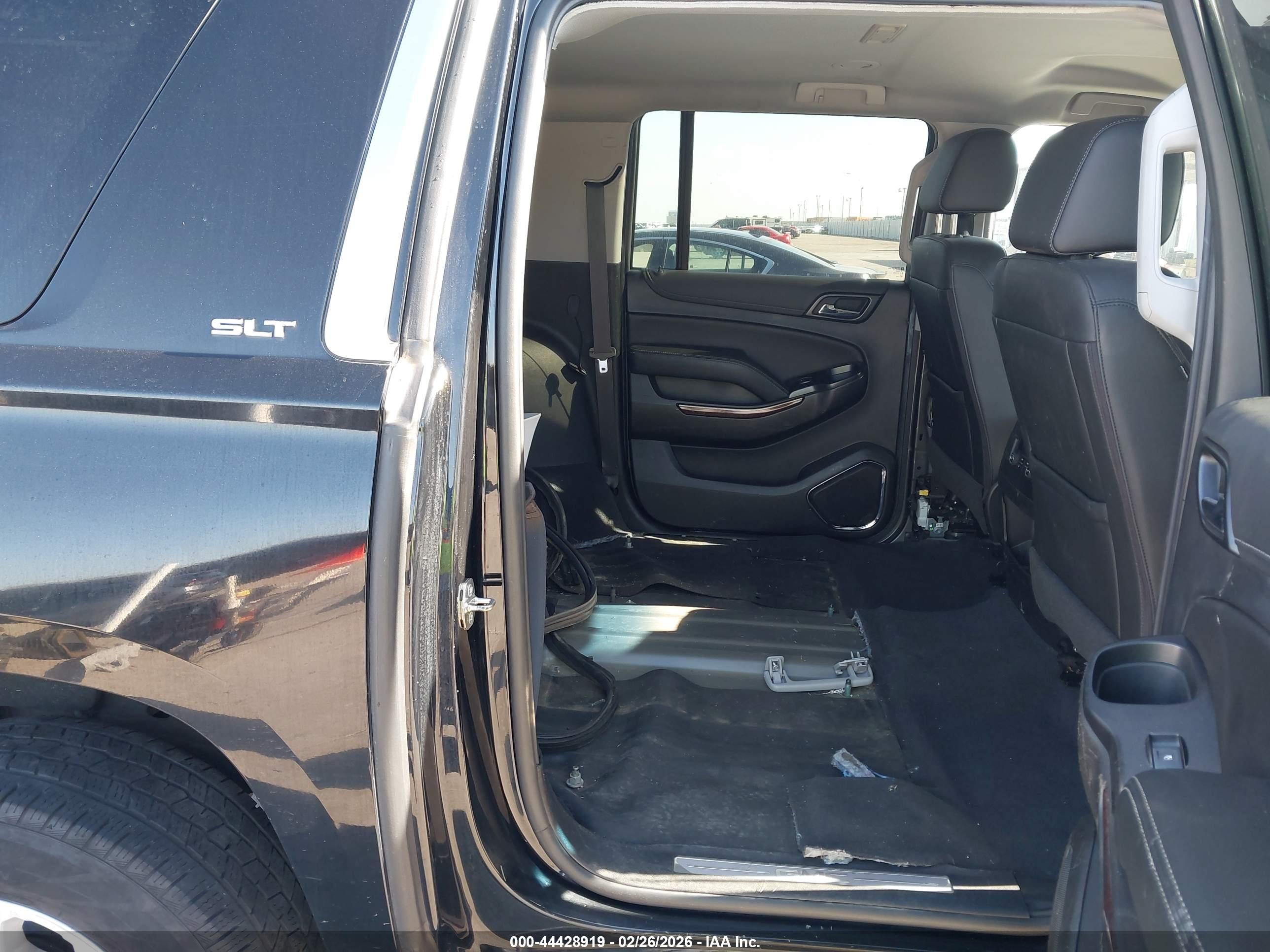 GMC YUKON image 8