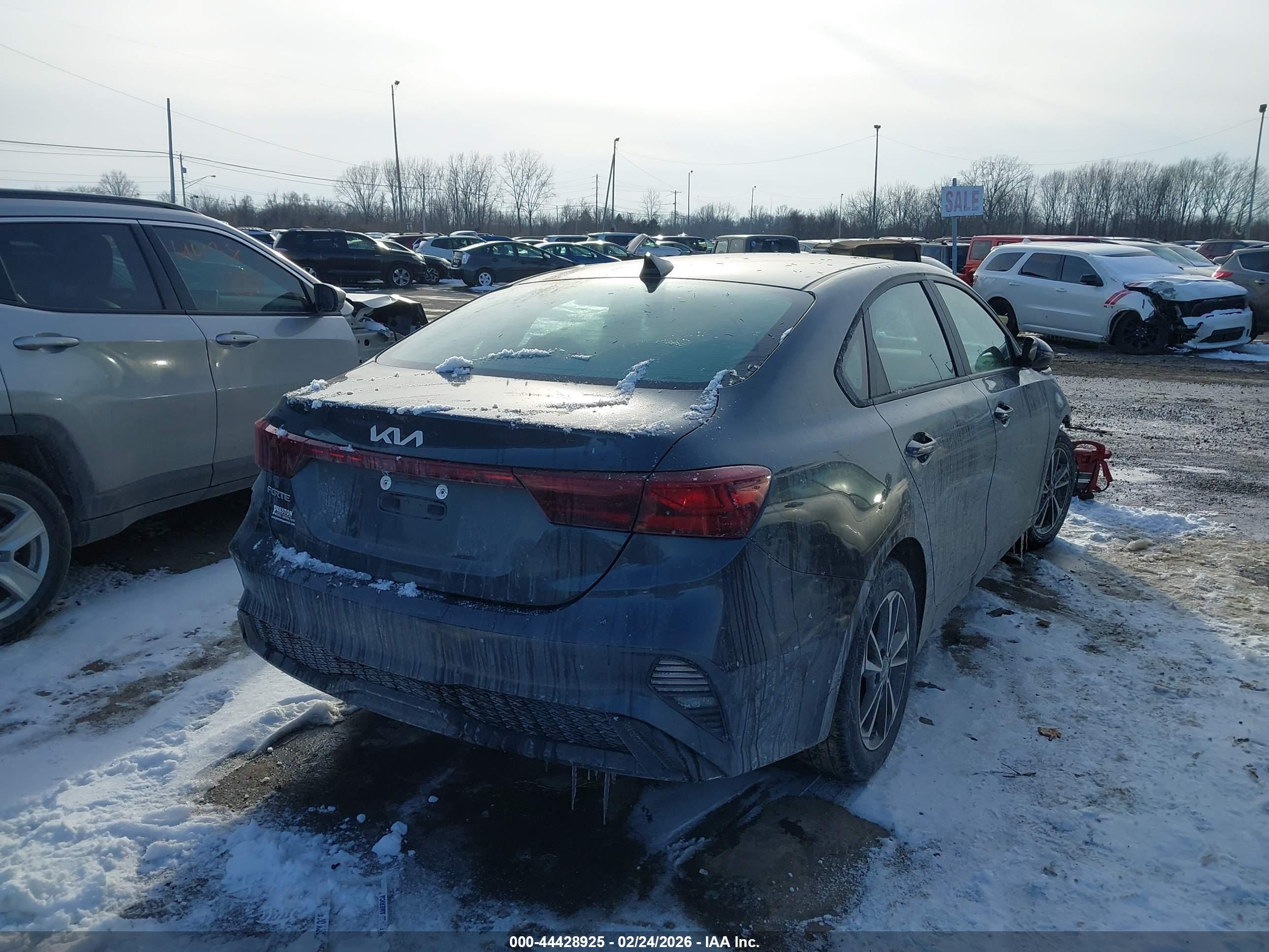 KIA FORTE image 4