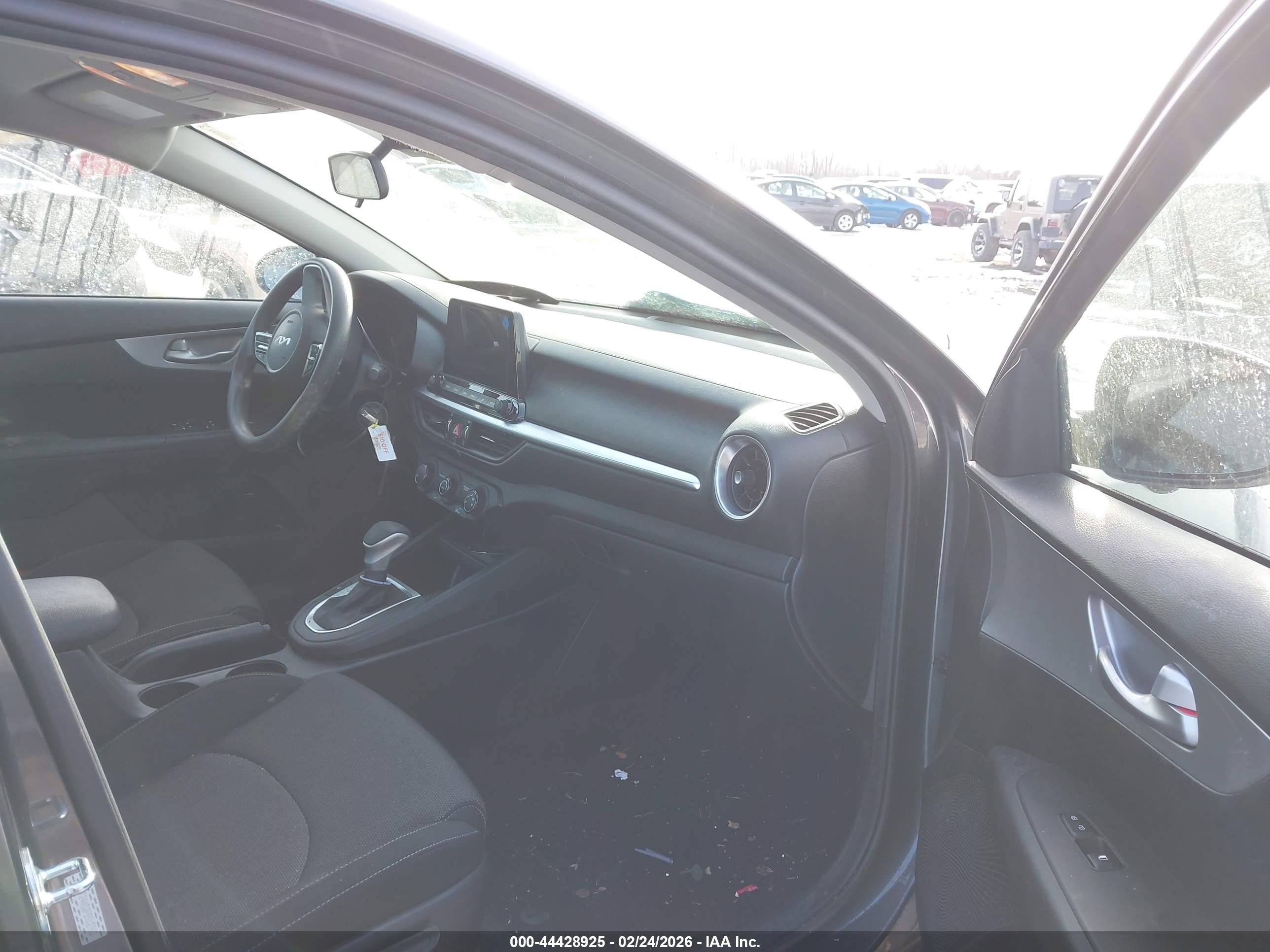 KIA FORTE image 5
