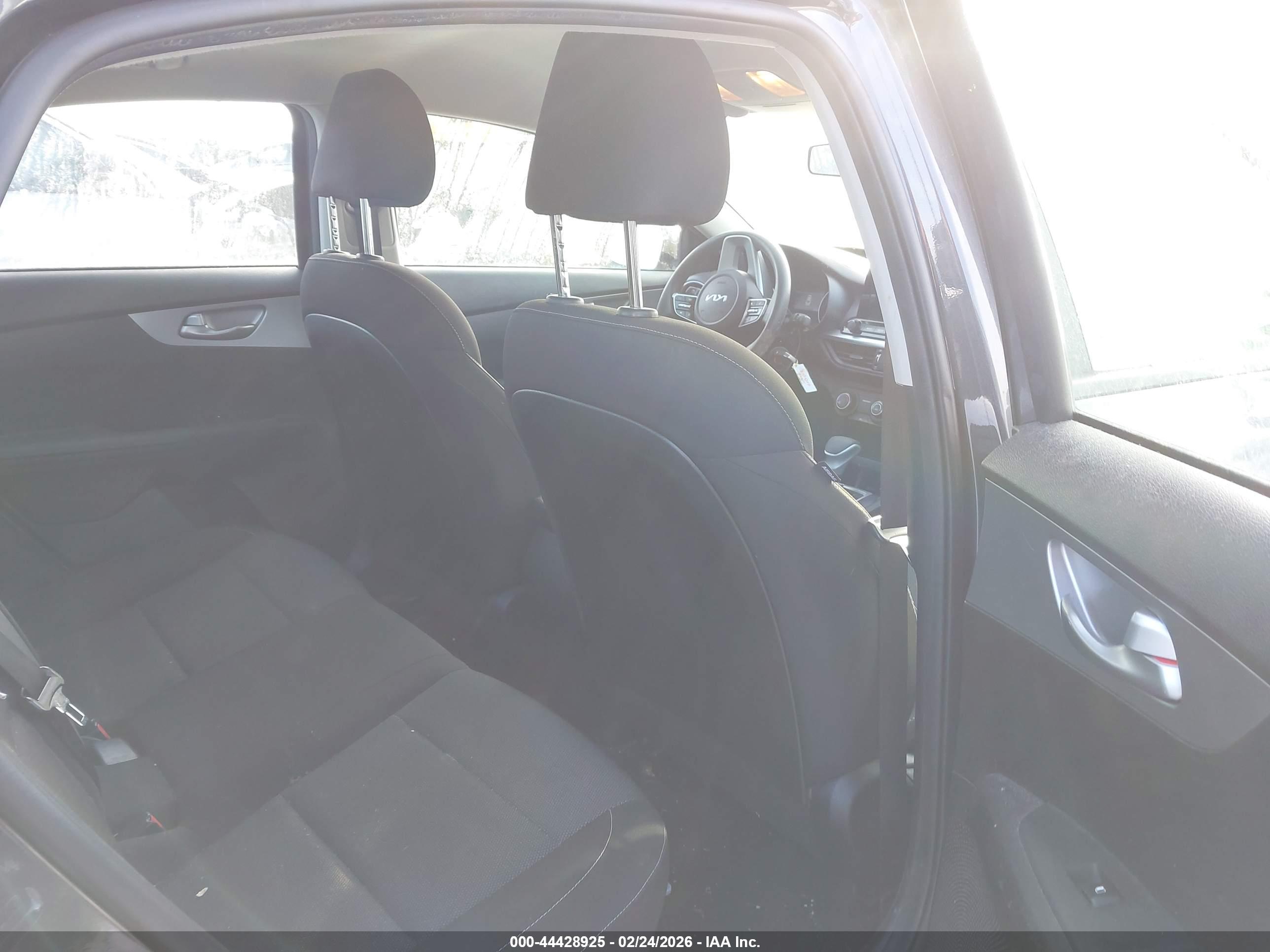 KIA FORTE image 8