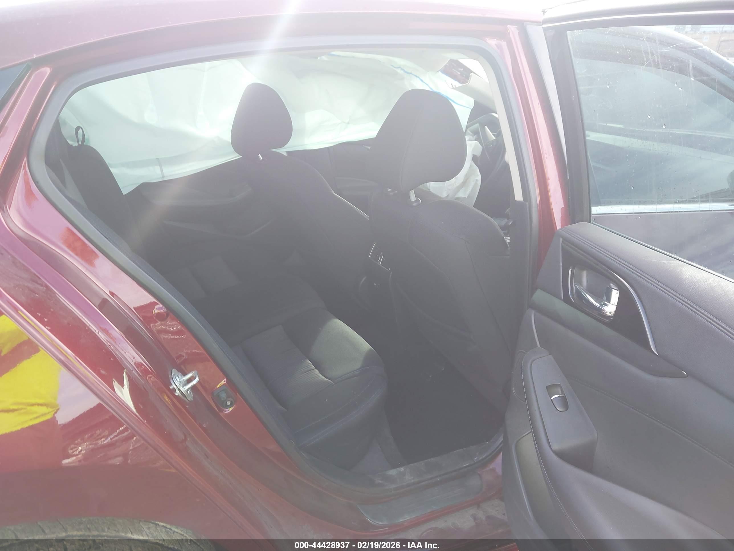 NISSAN MAXIMA image 8