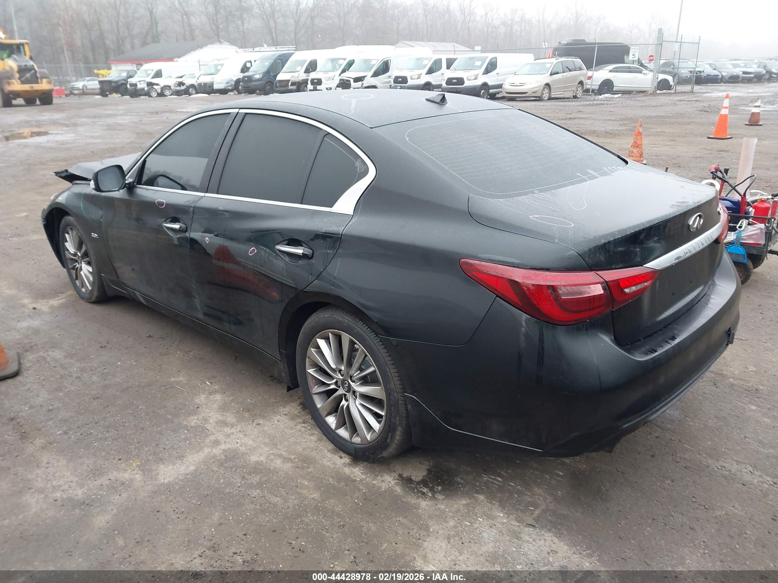 INFINITI Q50 image 3