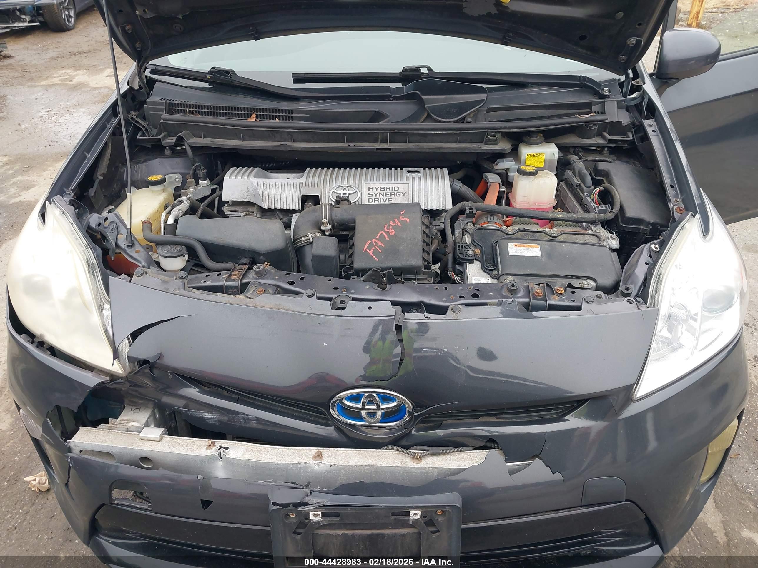 TOYOTA PRIUS image 10